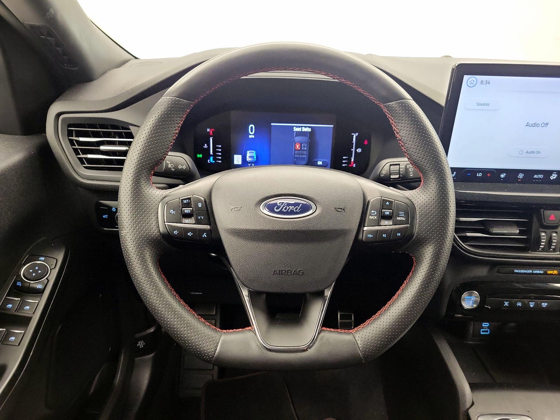 Thumbnail: 2023 Ford Escape - 10