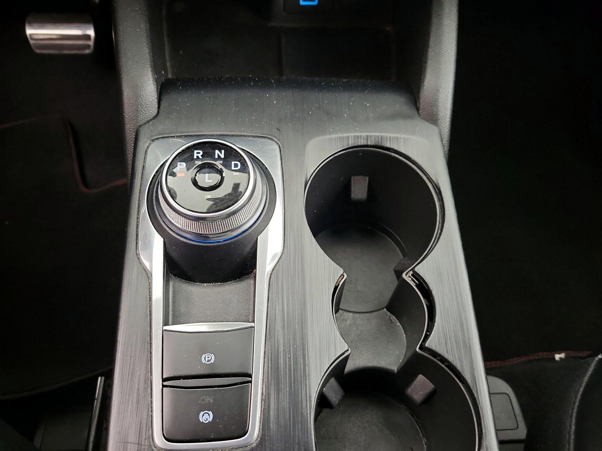Thumbnail: 2023 Ford Escape - 18