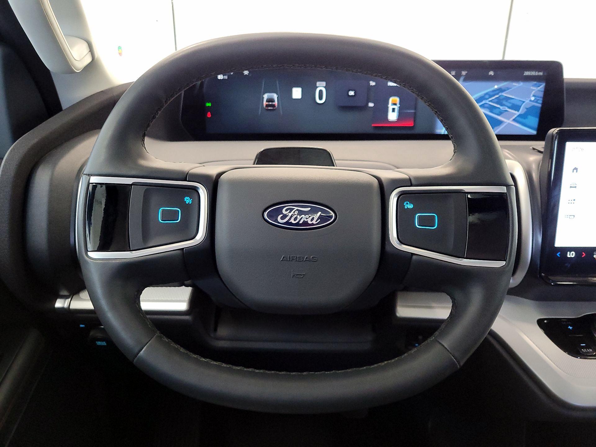 Thumbnail: 2025 Ford Expedition - 10