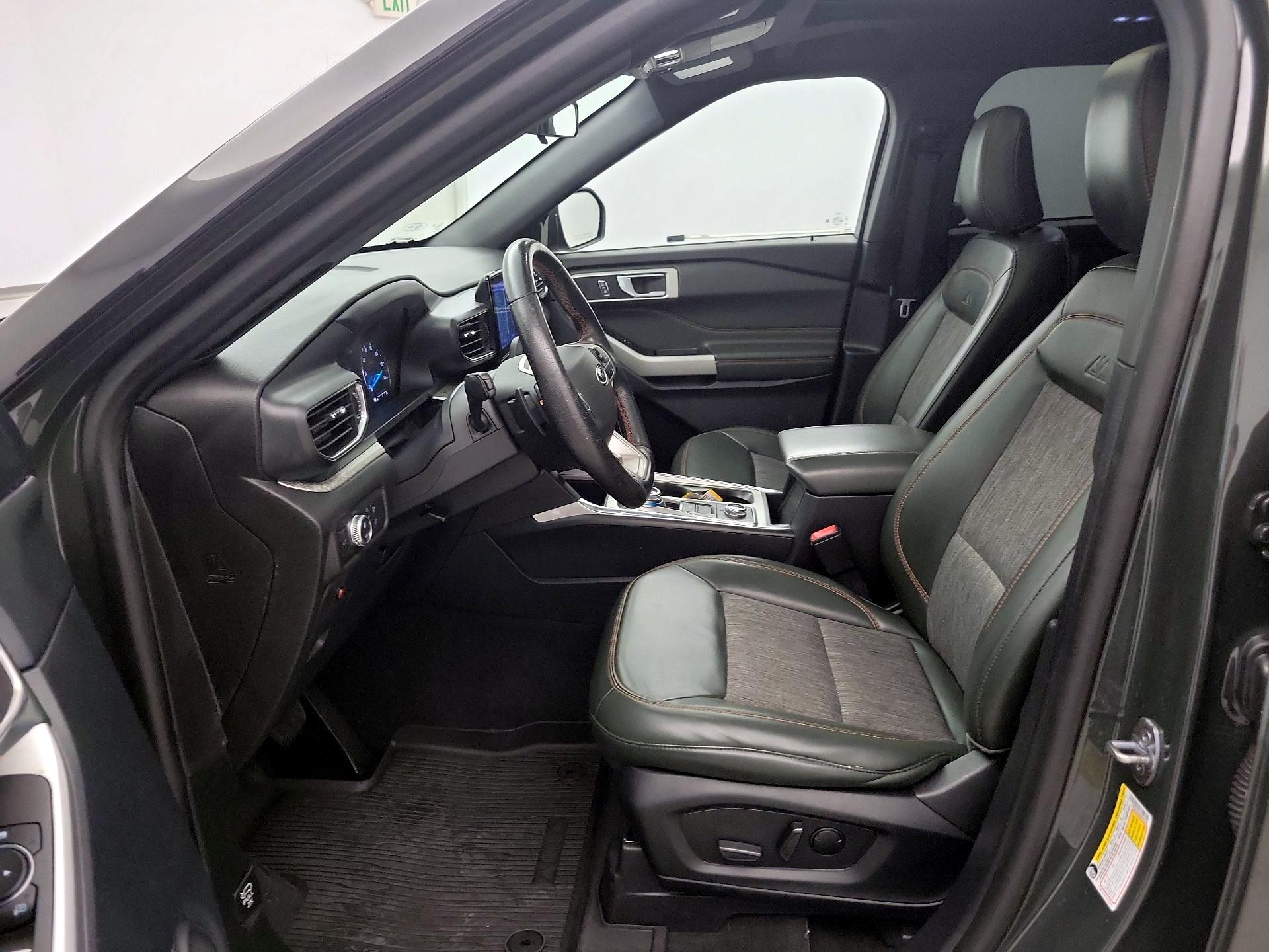 Thumbnail: 2022 Ford Explorer - 11