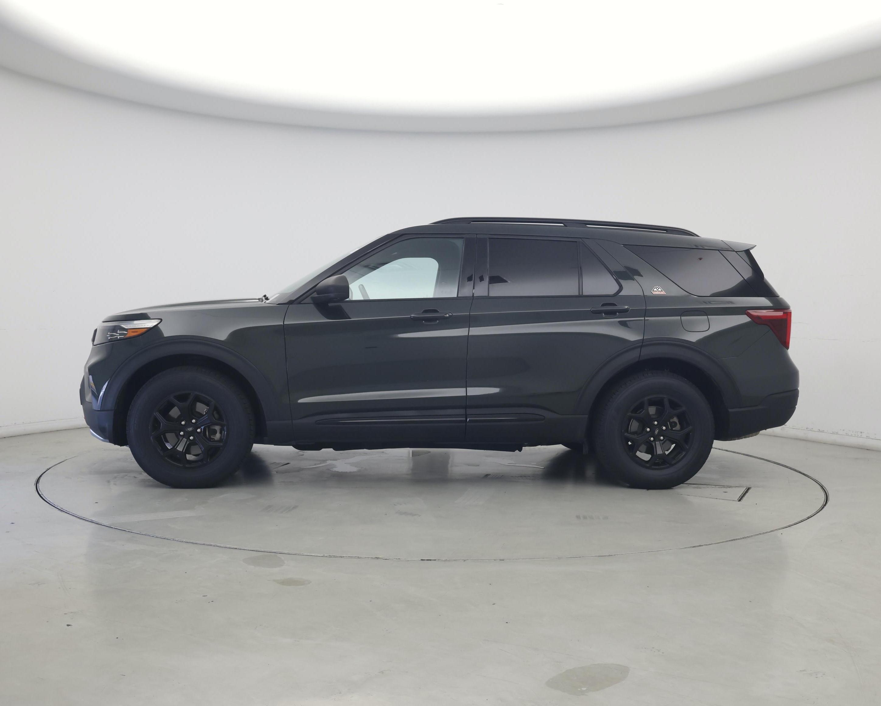 Thumbnail: 2022 Ford Explorer - 3