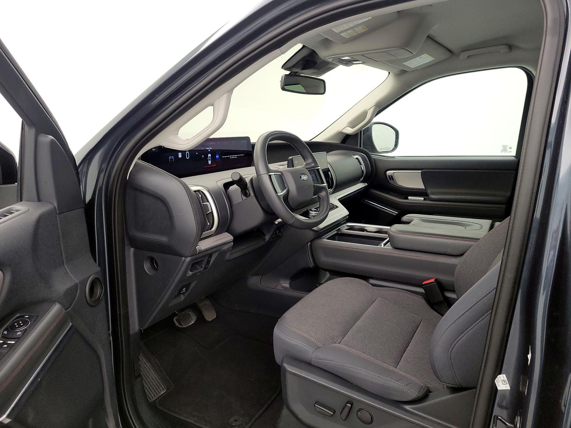 Thumbnail: 2025 Ford Expedition MAX - 11