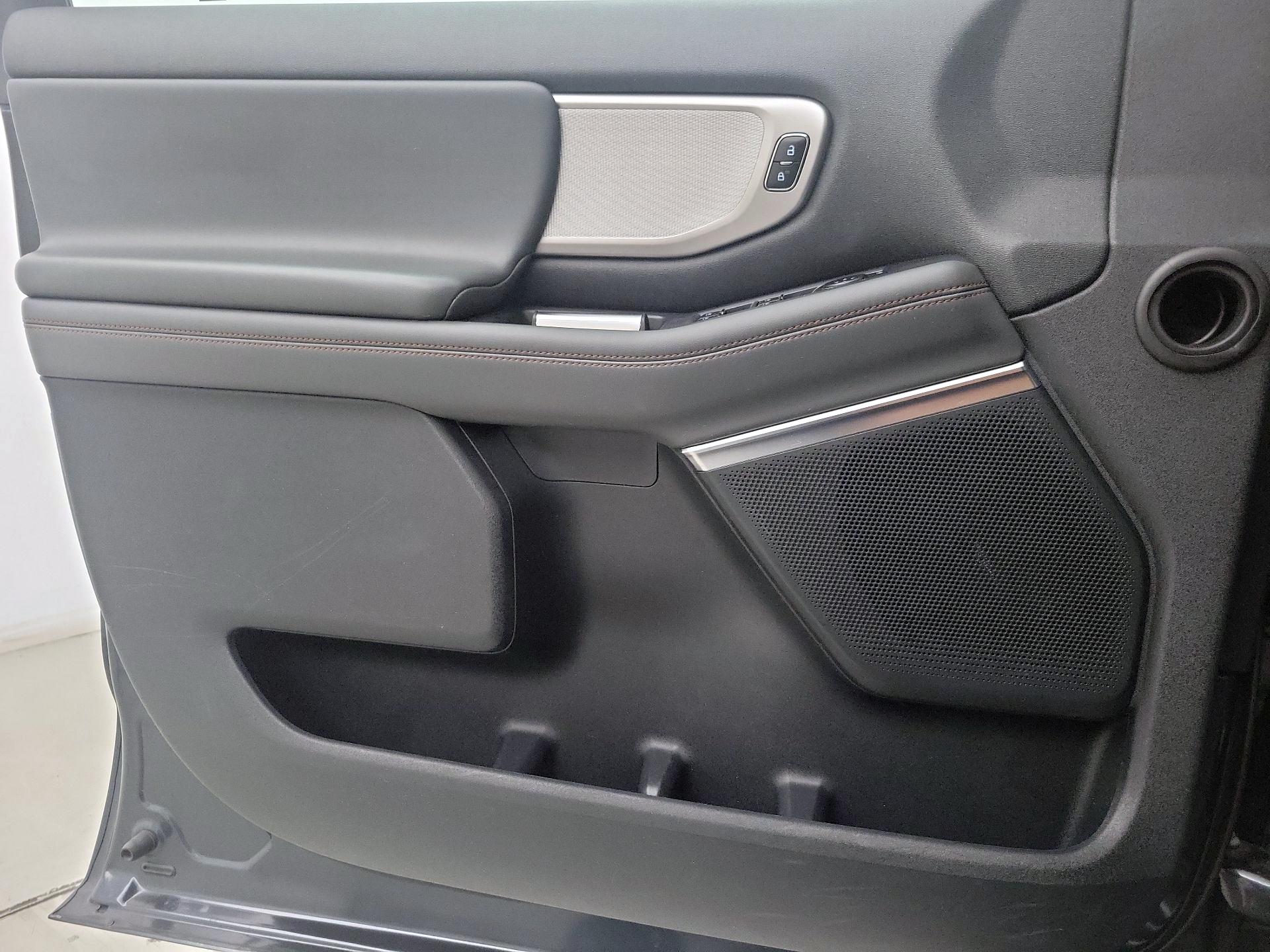 Thumbnail: 2025 Ford Expedition MAX - 12