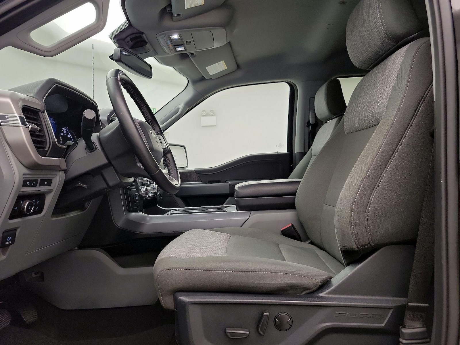 2023 Ford F-150 XLT - Photo 12