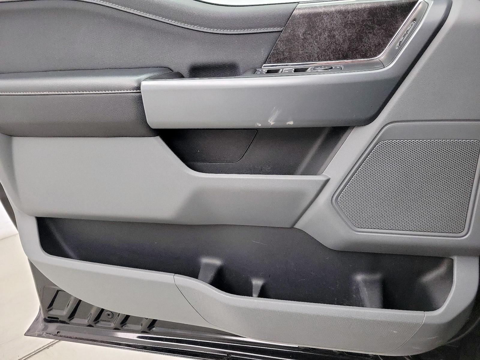 2023 Ford F-150 XLT - Photo 13