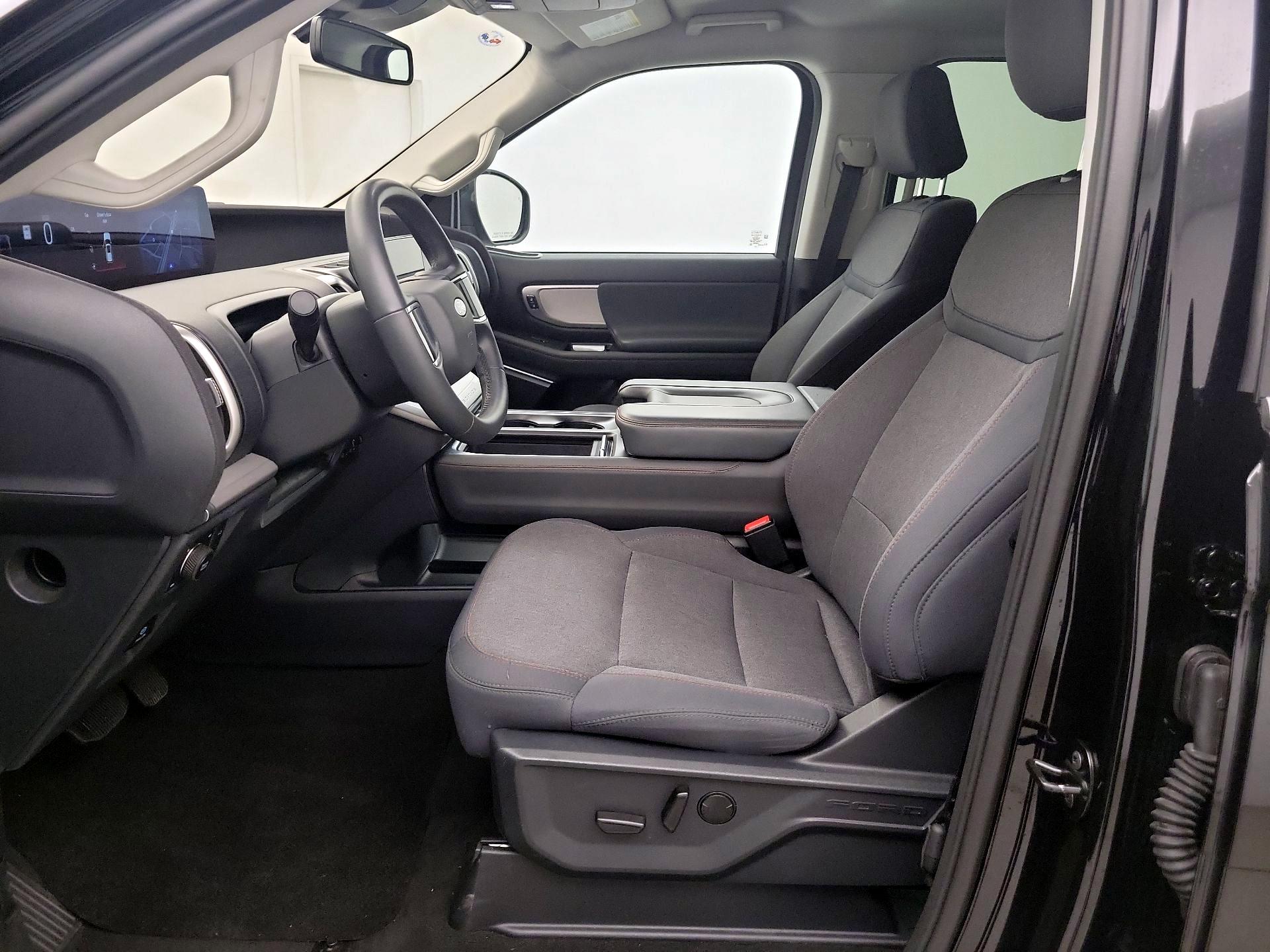Thumbnail: 2025 Ford Expedition MAX - 11
