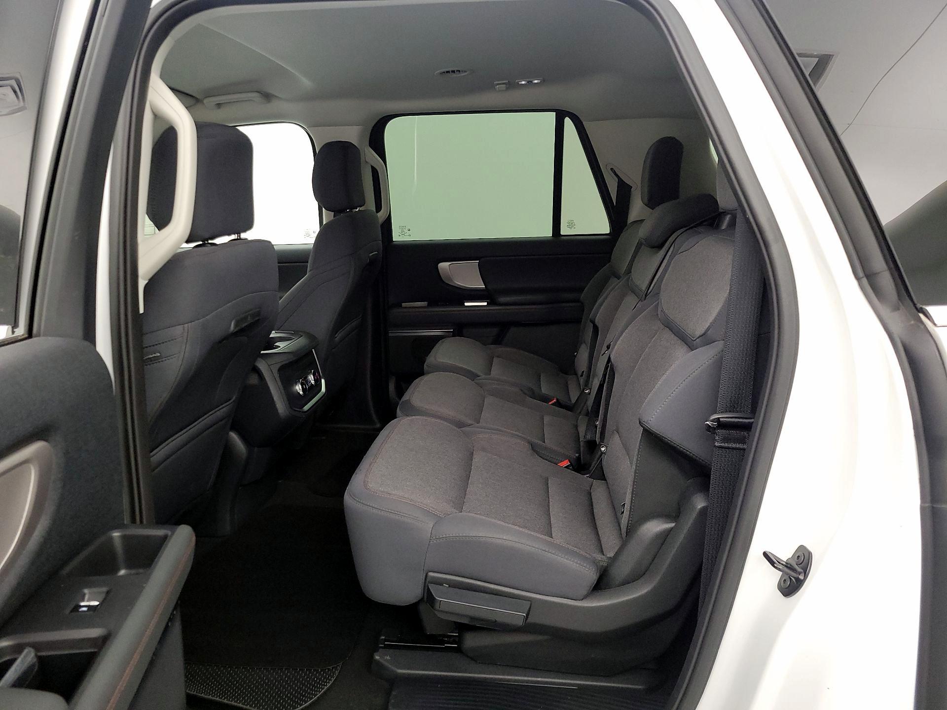 Thumbnail: 2025 Ford Expedition MAX - 18