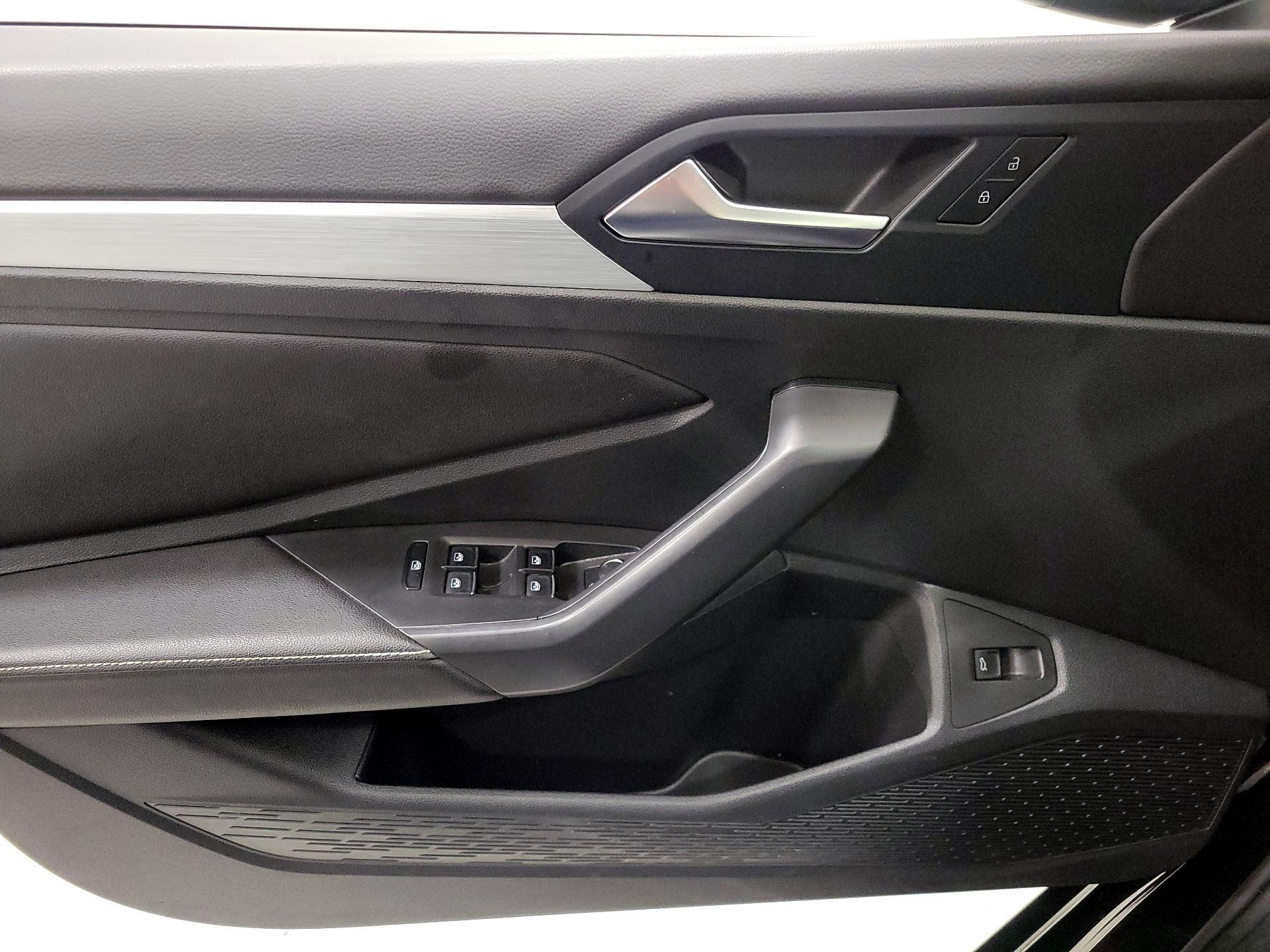 Thumbnail: 2025 Volkswagen Jetta - 12