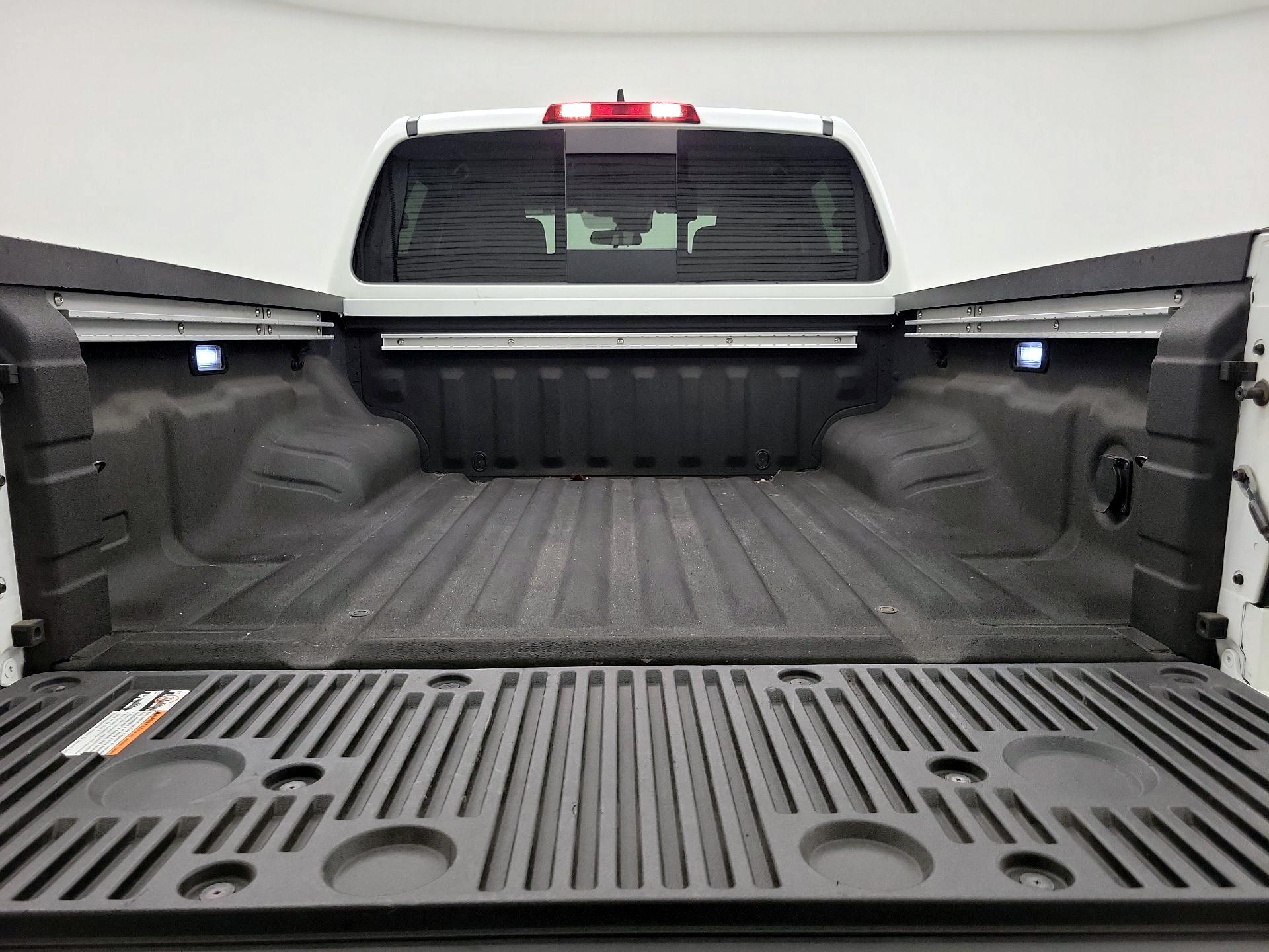 Thumbnail: 2024 Nissan Frontier - 20