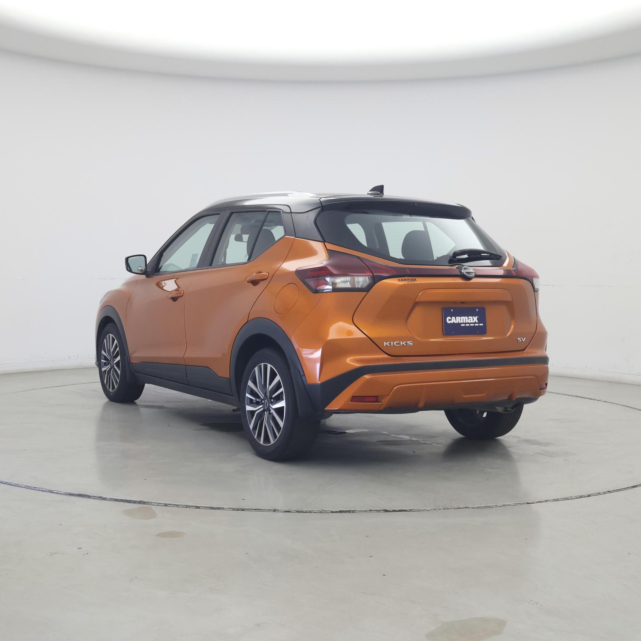 Thumbnail: 2023 Nissan Kicks - 2