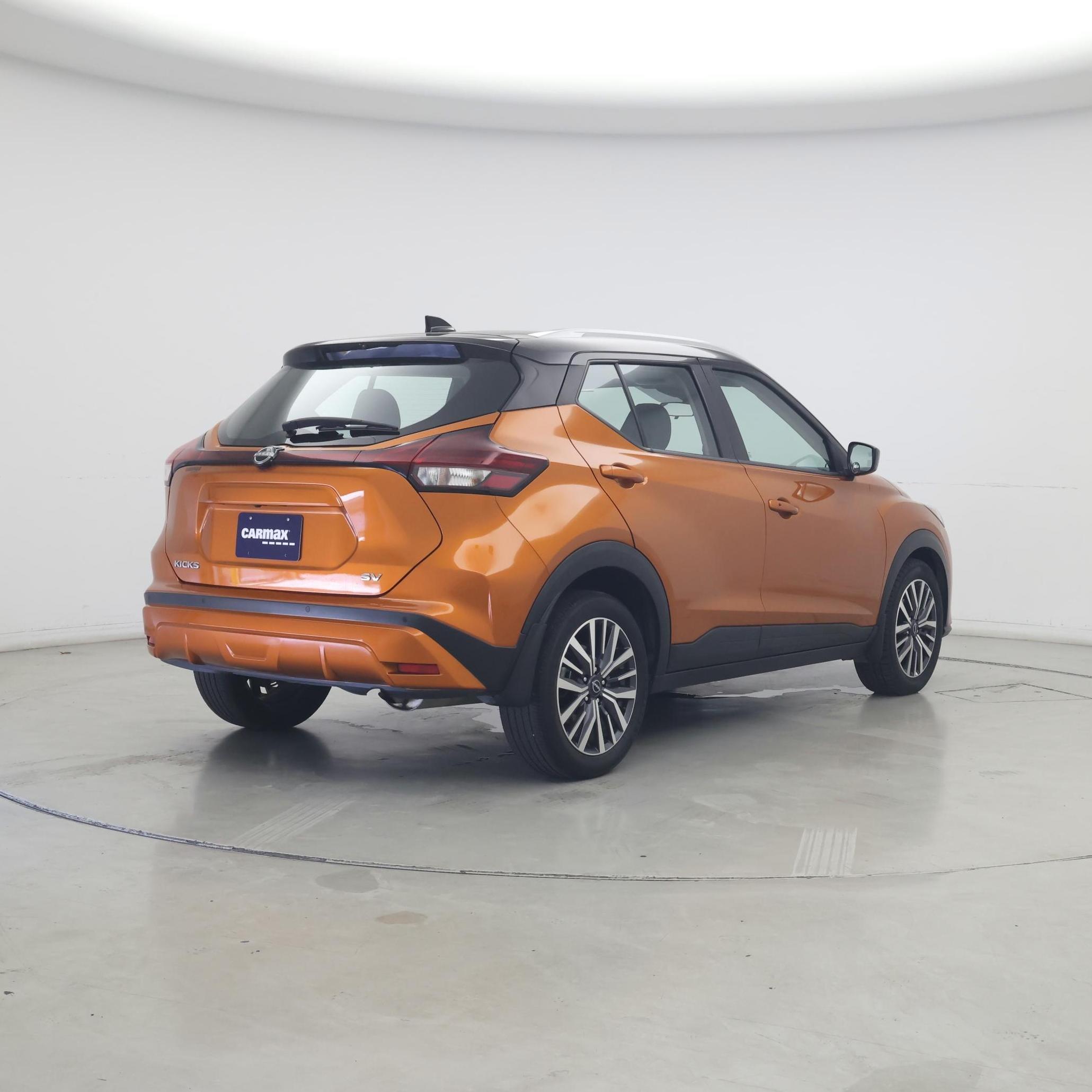 Thumbnail: 2023 Nissan Kicks - 8
