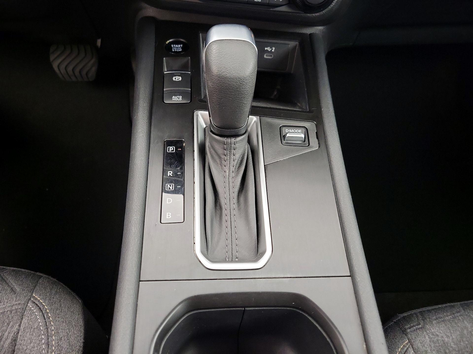 Thumbnail: 2026 Nissan Kicks - 17