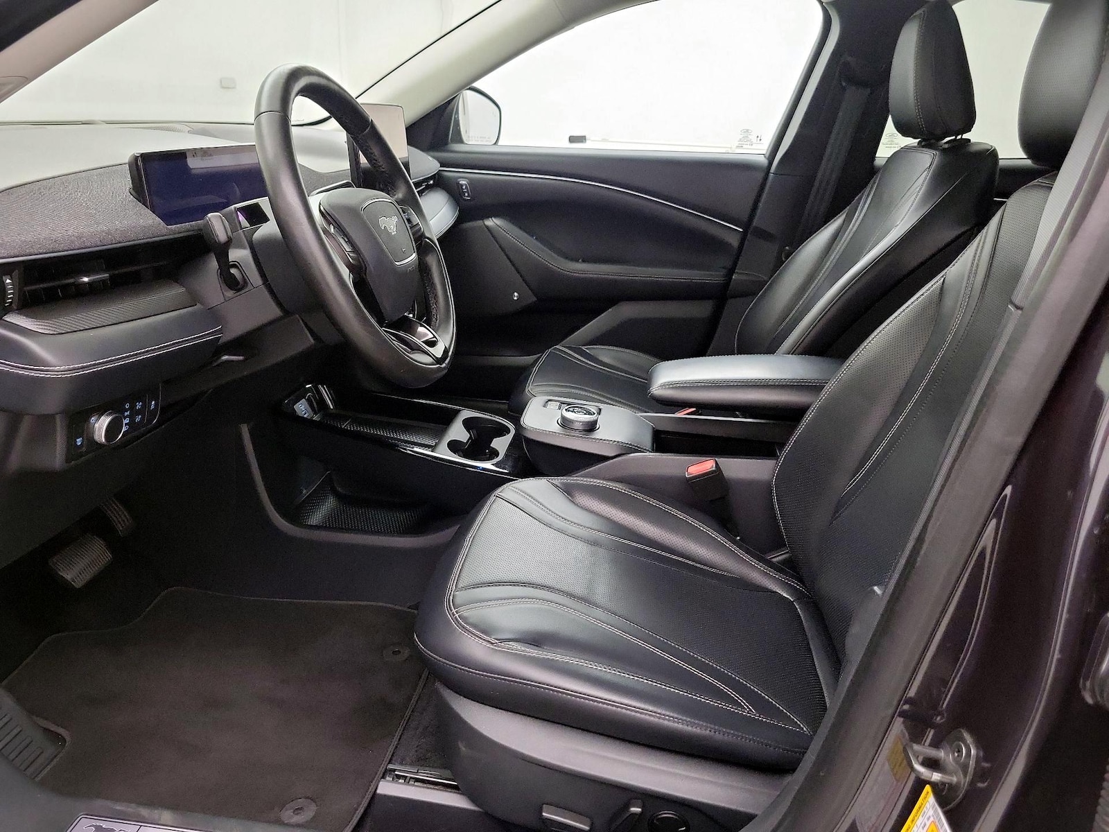 2022 Ford Mustang Mach-E Premium RWD - Photo 12