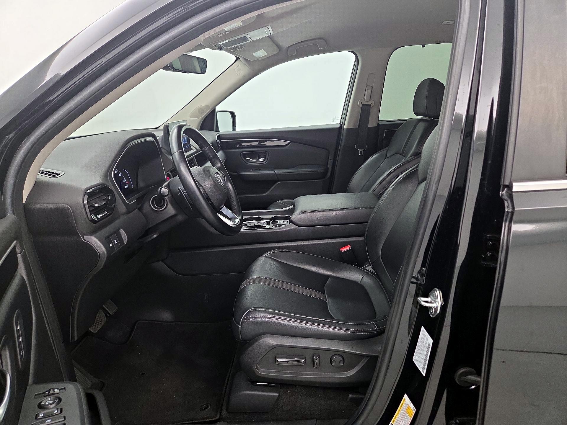 Thumbnail: 2023 Honda Pilot - 11