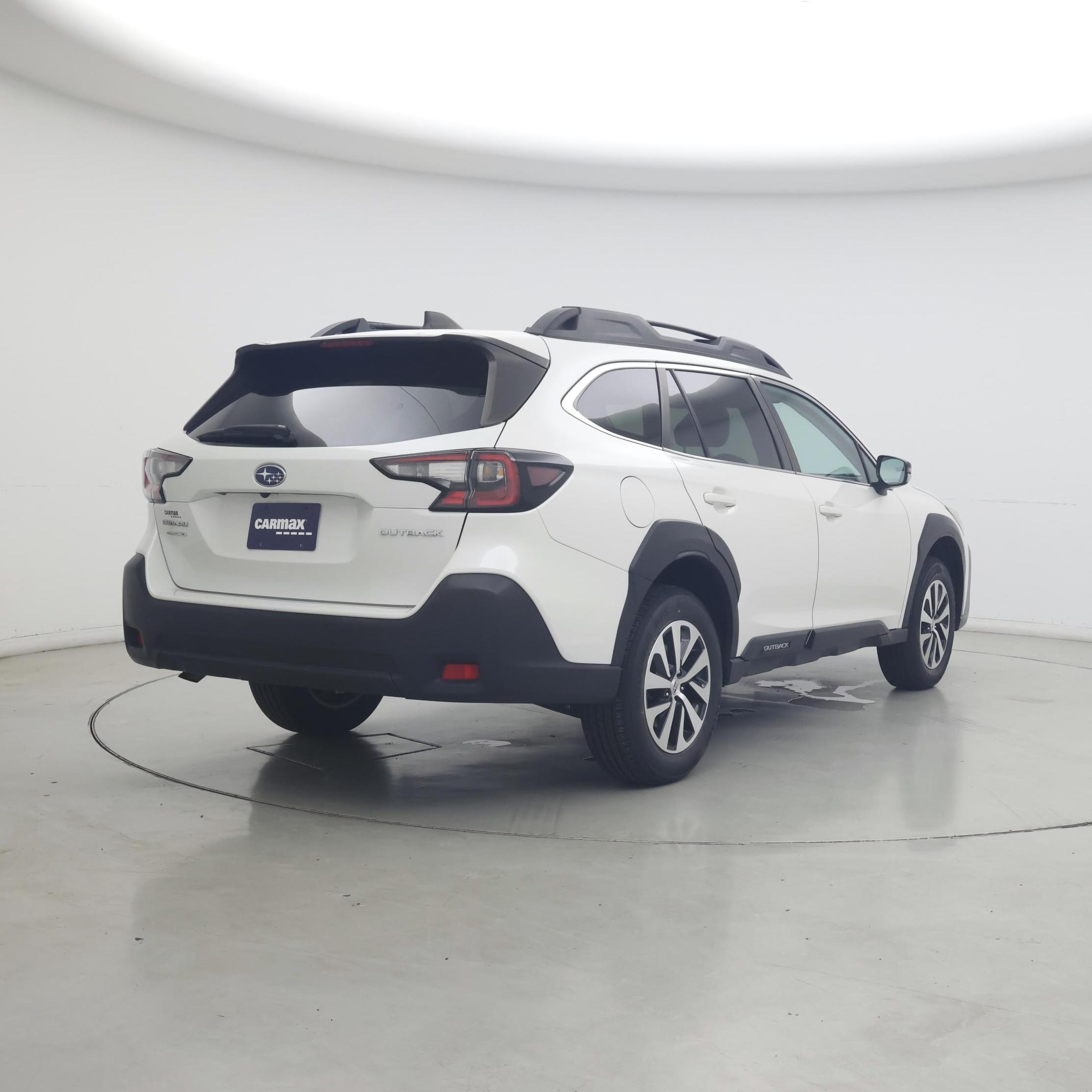 Thumbnail: 2023 Subaru Outback - 8