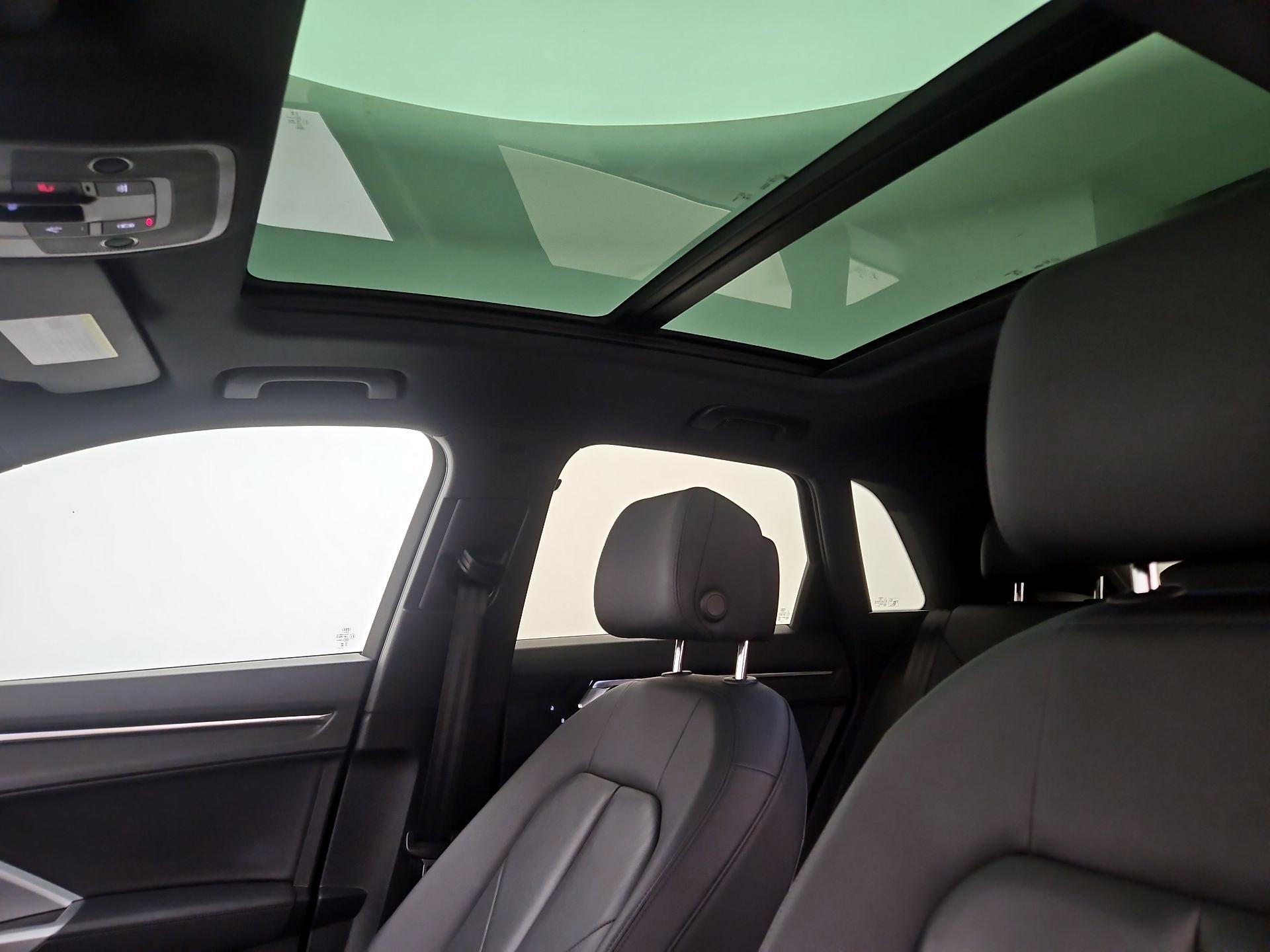Thumbnail: 2024 Audi Q3 - 20