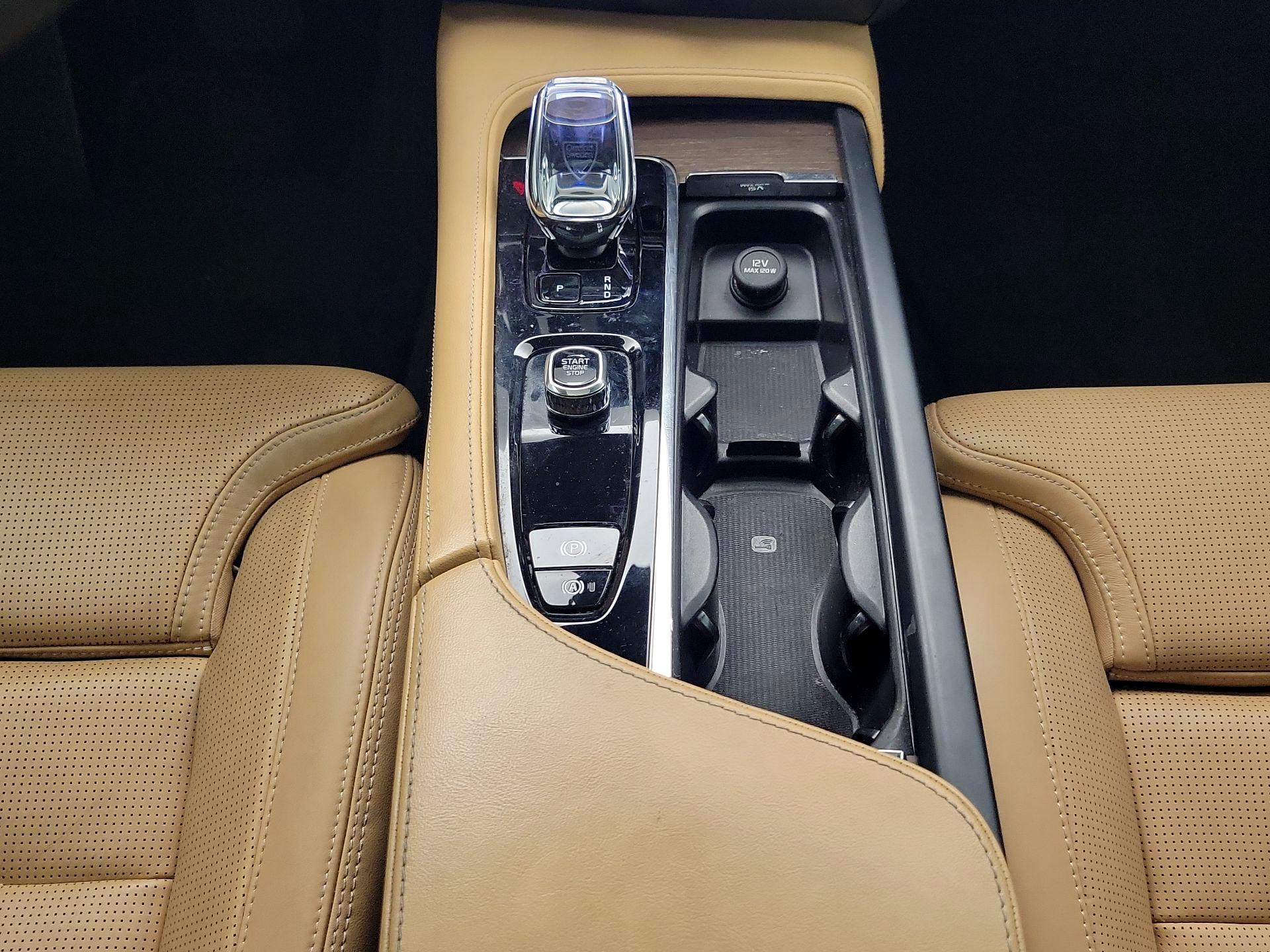 Thumbnail: 2023 Volvo S90 - 18