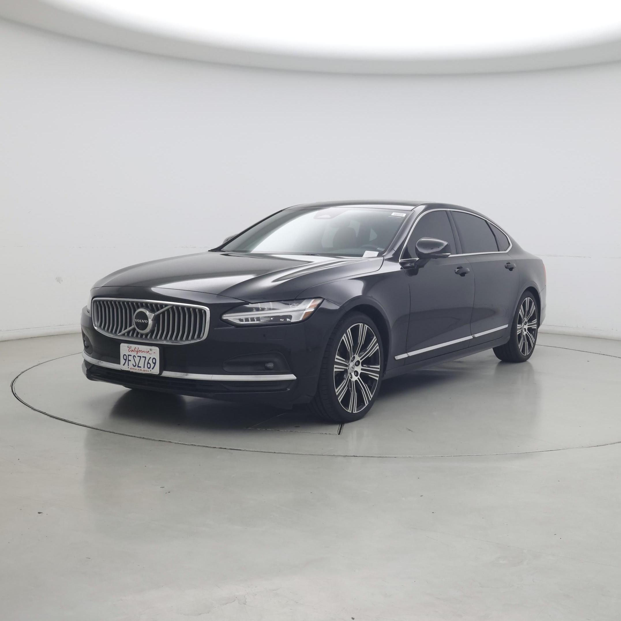 Thumbnail: 2023 Volvo S90 - 4