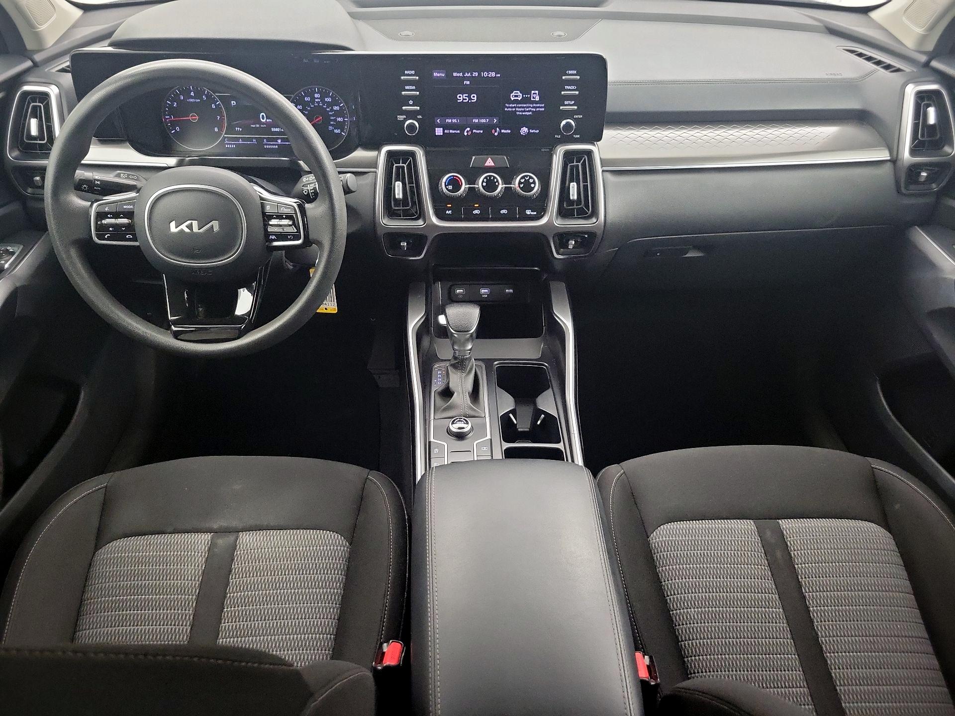 Thumbnail: 2023 Kia Sorento - 9