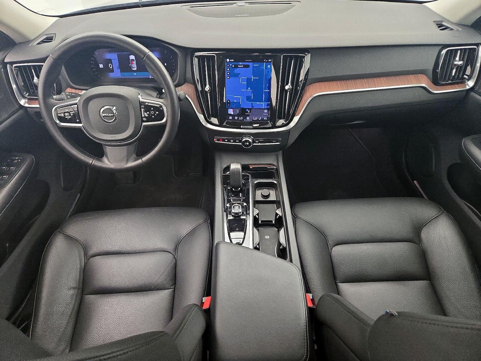 2024 Volvo S60 Plus - Photo 10