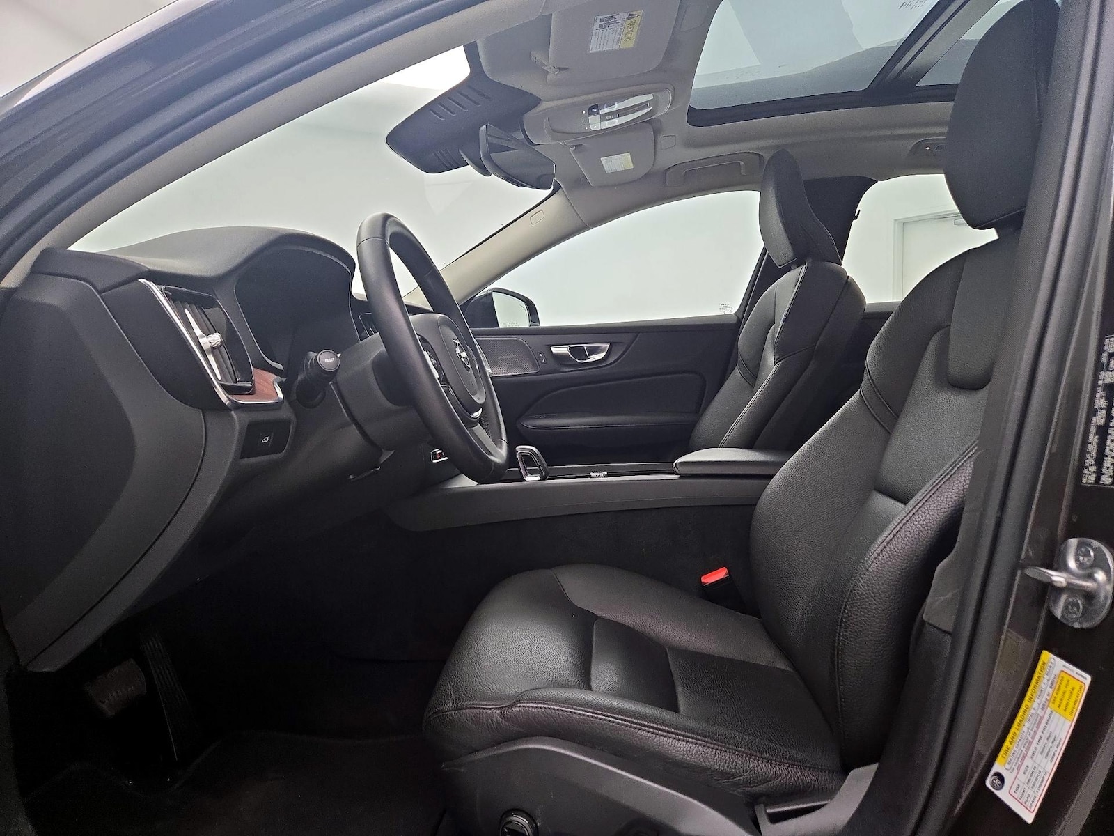 2024 Volvo S60 Plus - Photo 12