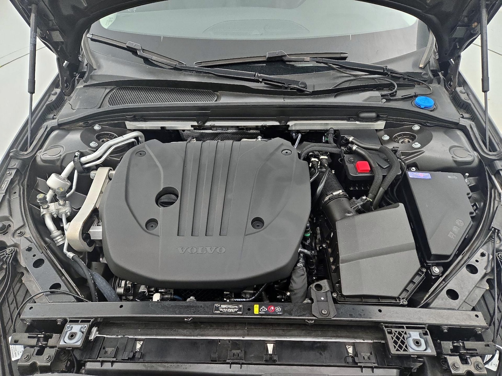2024 Volvo S60 Plus - Photo 24