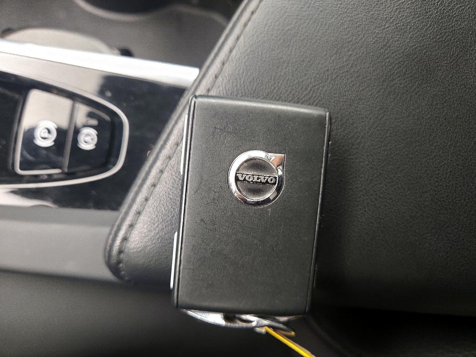 2024 Volvo S60 Plus - Photo 25