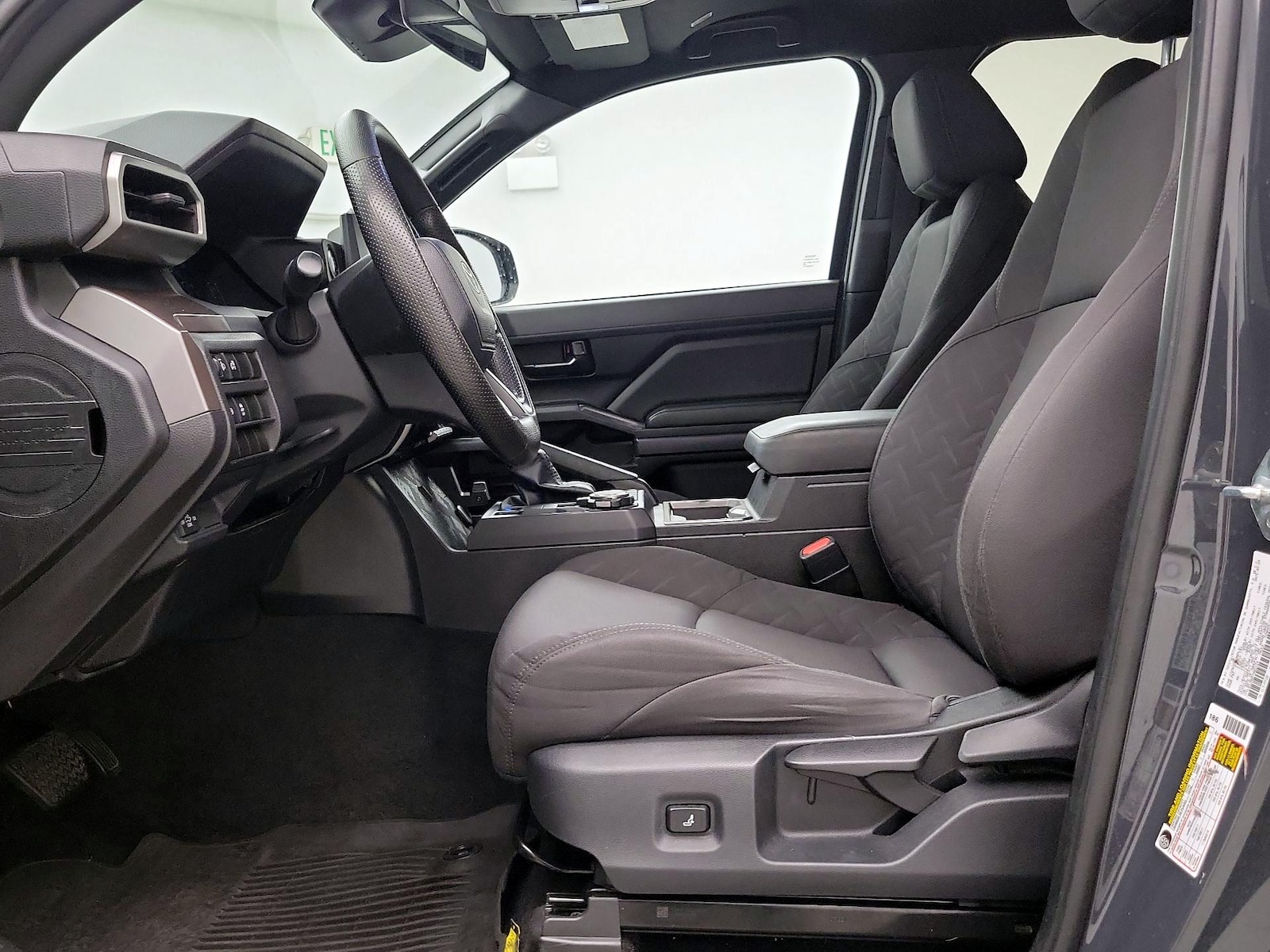 2024 Toyota Tacoma SR5 - Photo 12