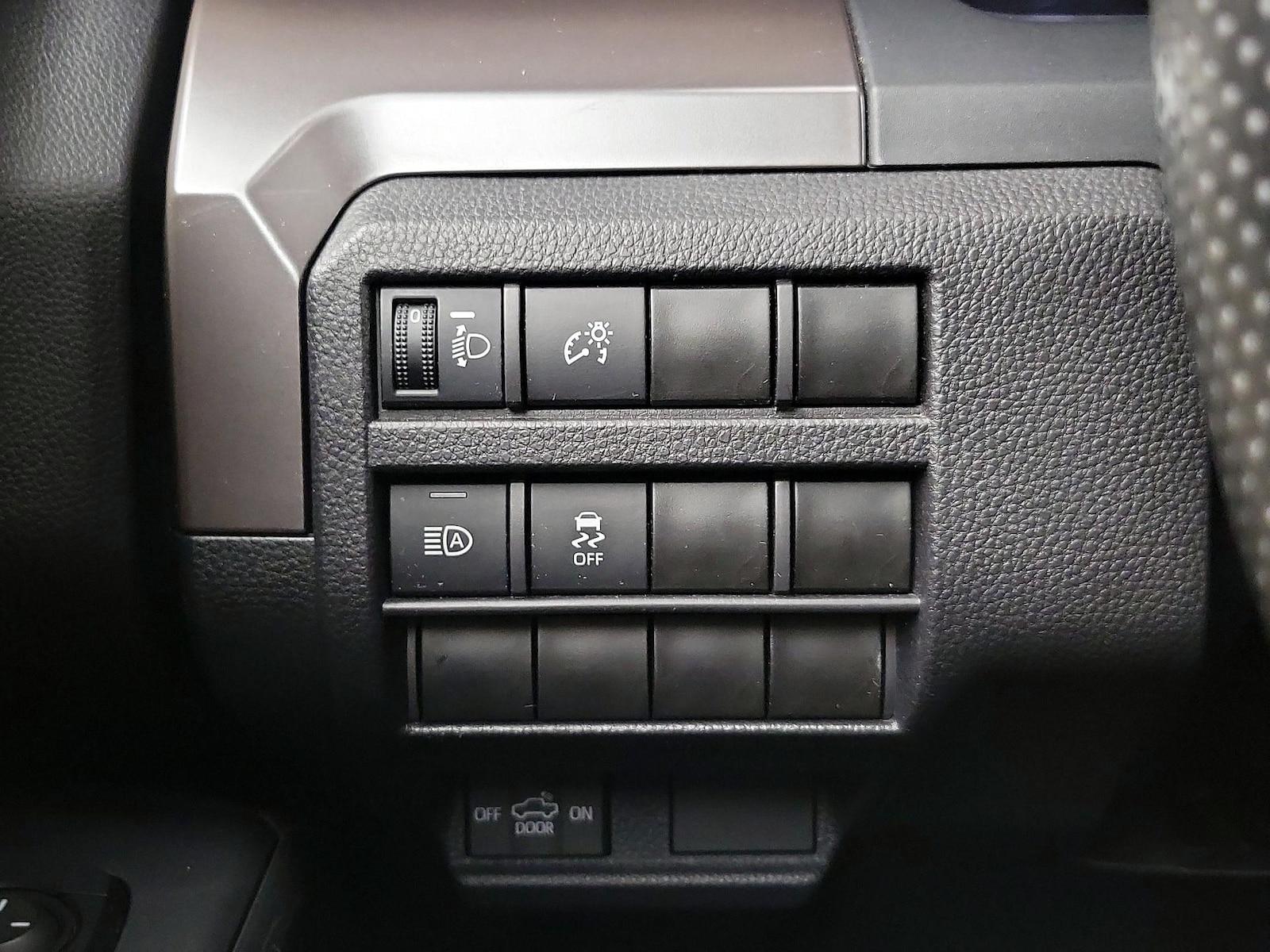 2024 Toyota Tacoma SR5 - Photo 14