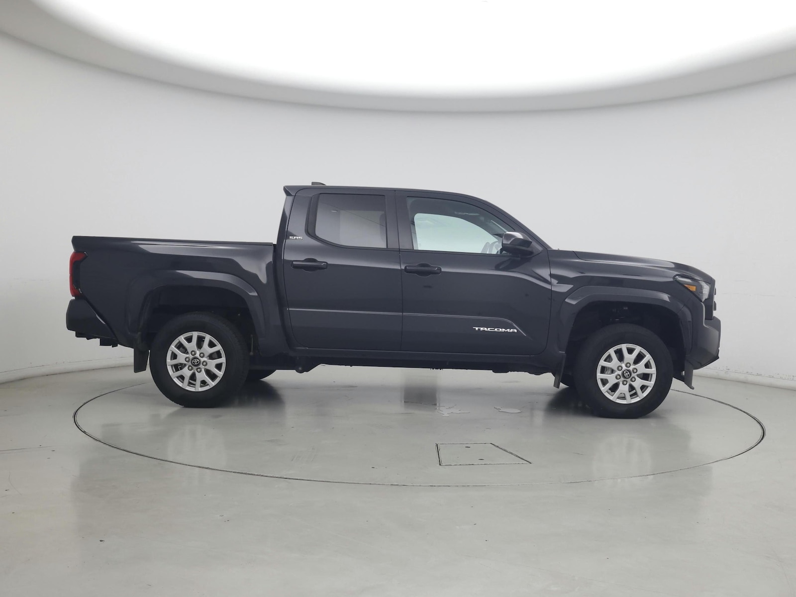 2024 Toyota Tacoma SR5 - Photo 8