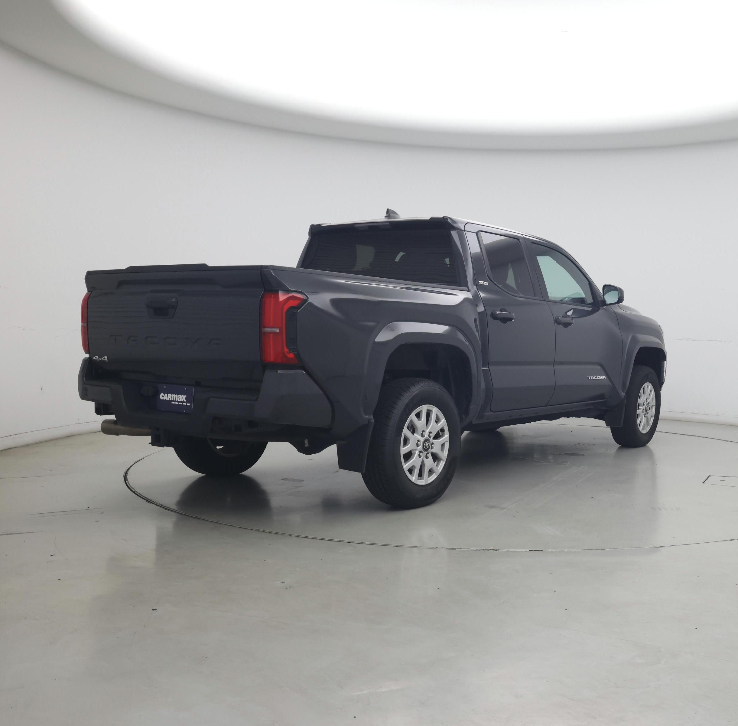 Thumbnail: 2024 Toyota Tacoma - 8