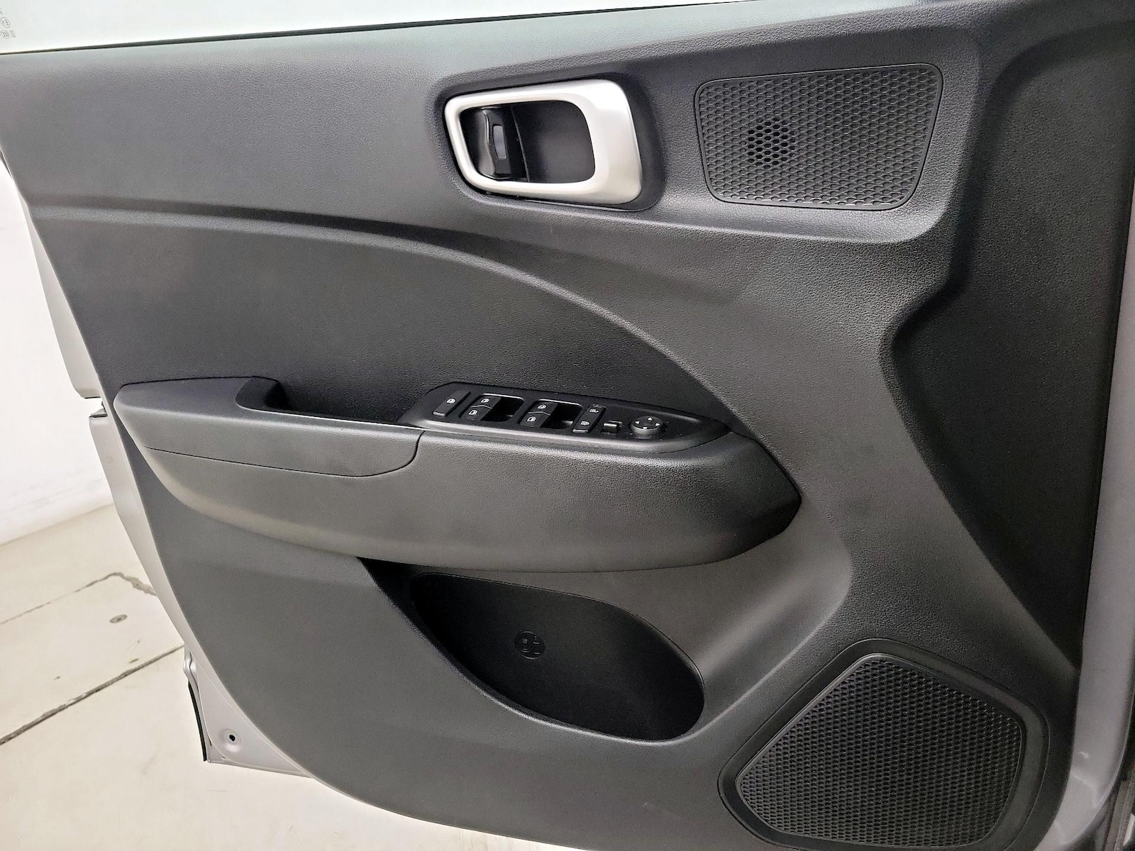 2024 Hyundai Venue SEL - Photo 13