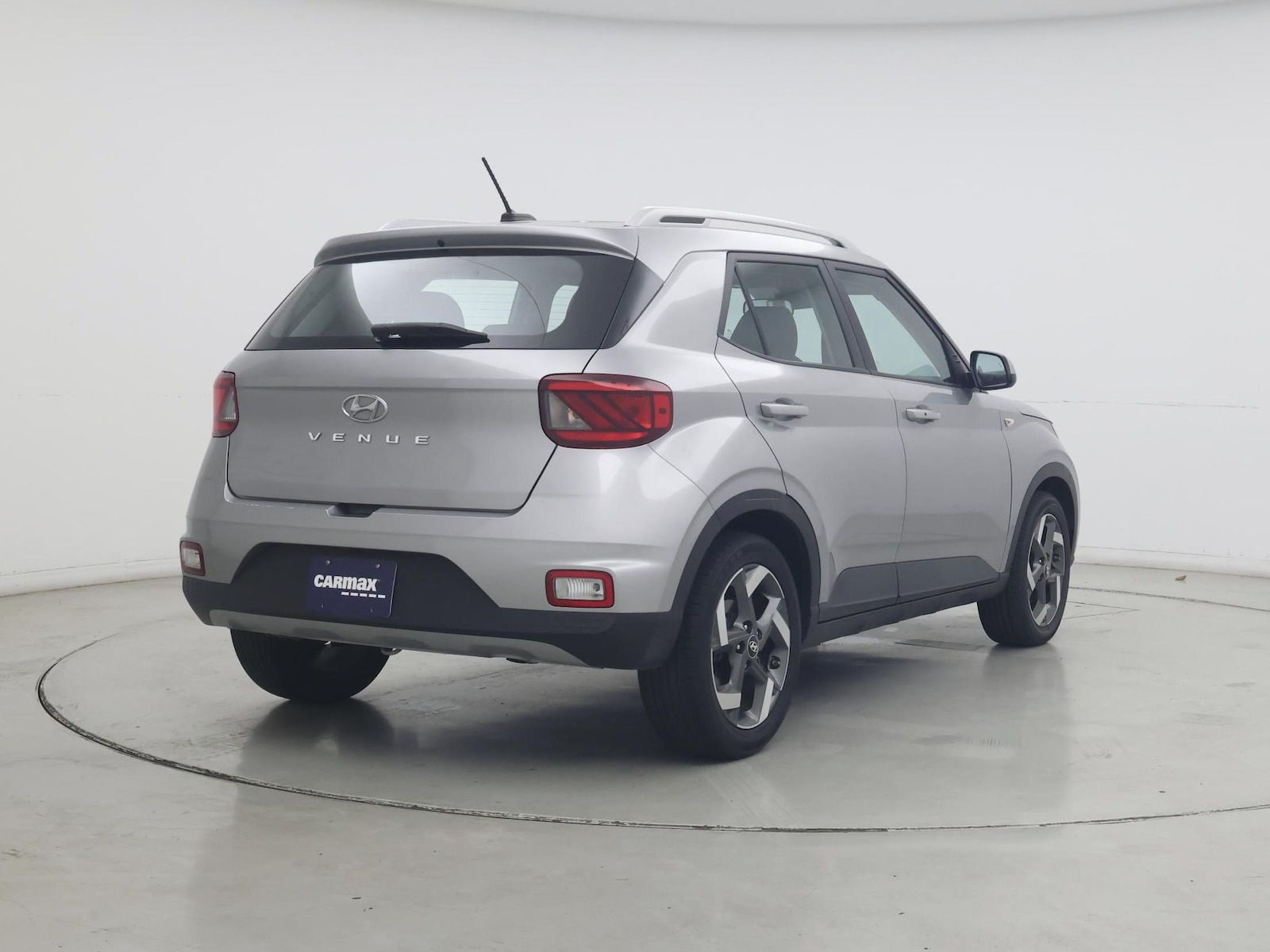 2024 Hyundai Venue SEL - Photo 9