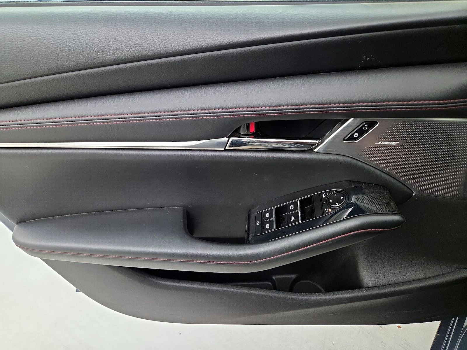2023 Mazda Mazda3 Carbon Edition - Photo 13