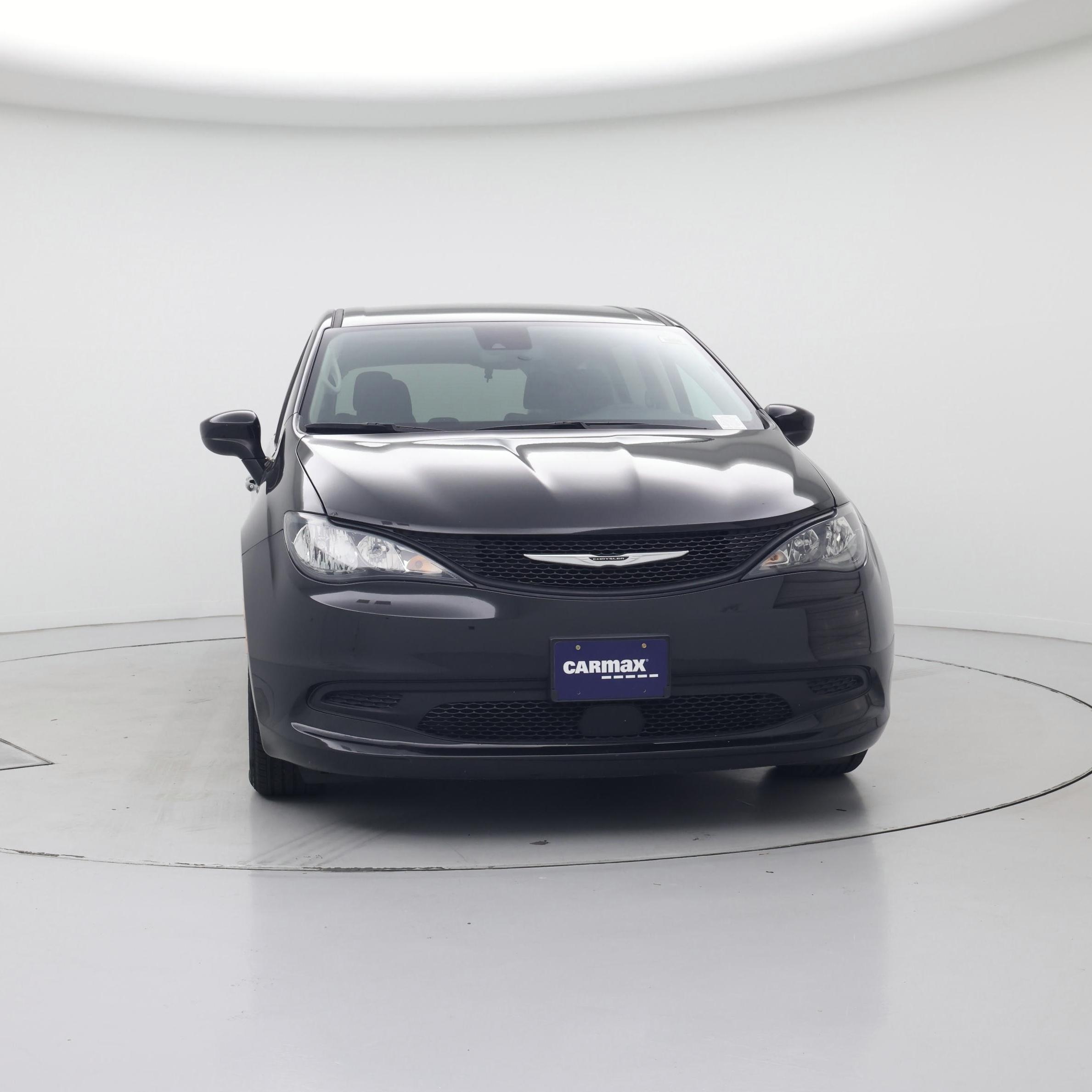 Thumbnail: 2023 Chrysler Voyager - 5