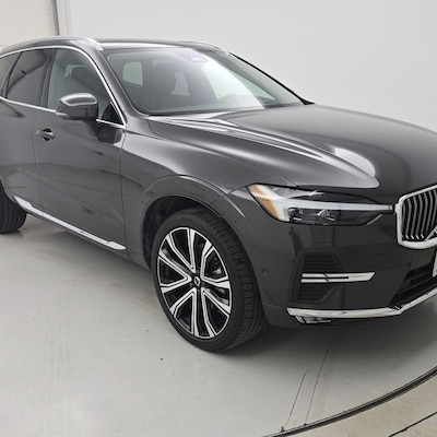 2023 Volvo XC60 B5 Ultimate Bright Theme