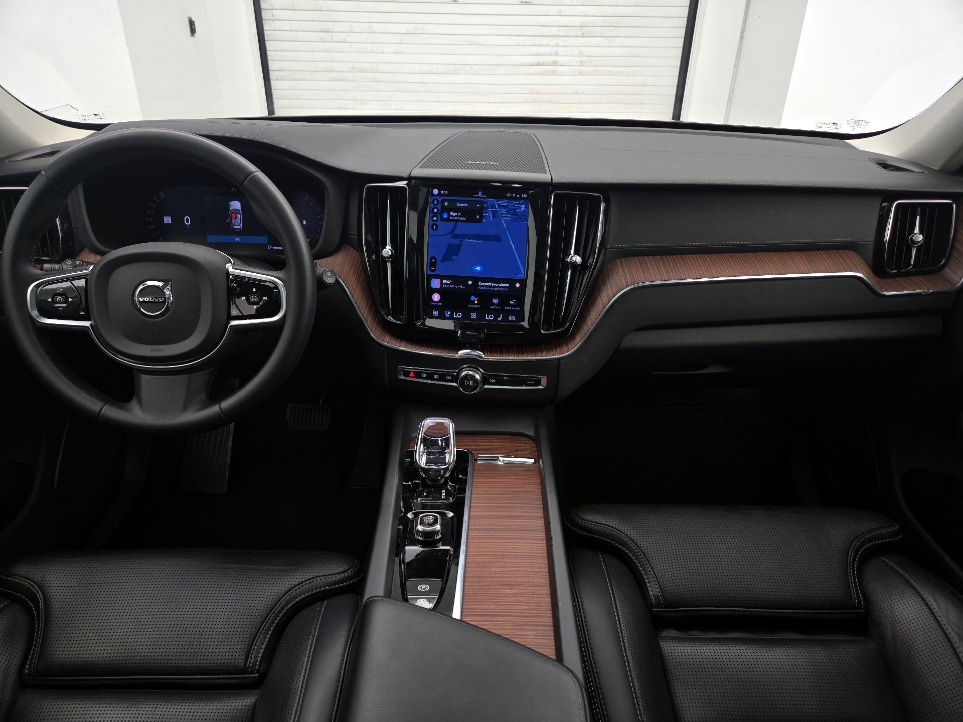 Thumbnail: 2023 Volvo XC60 - 8