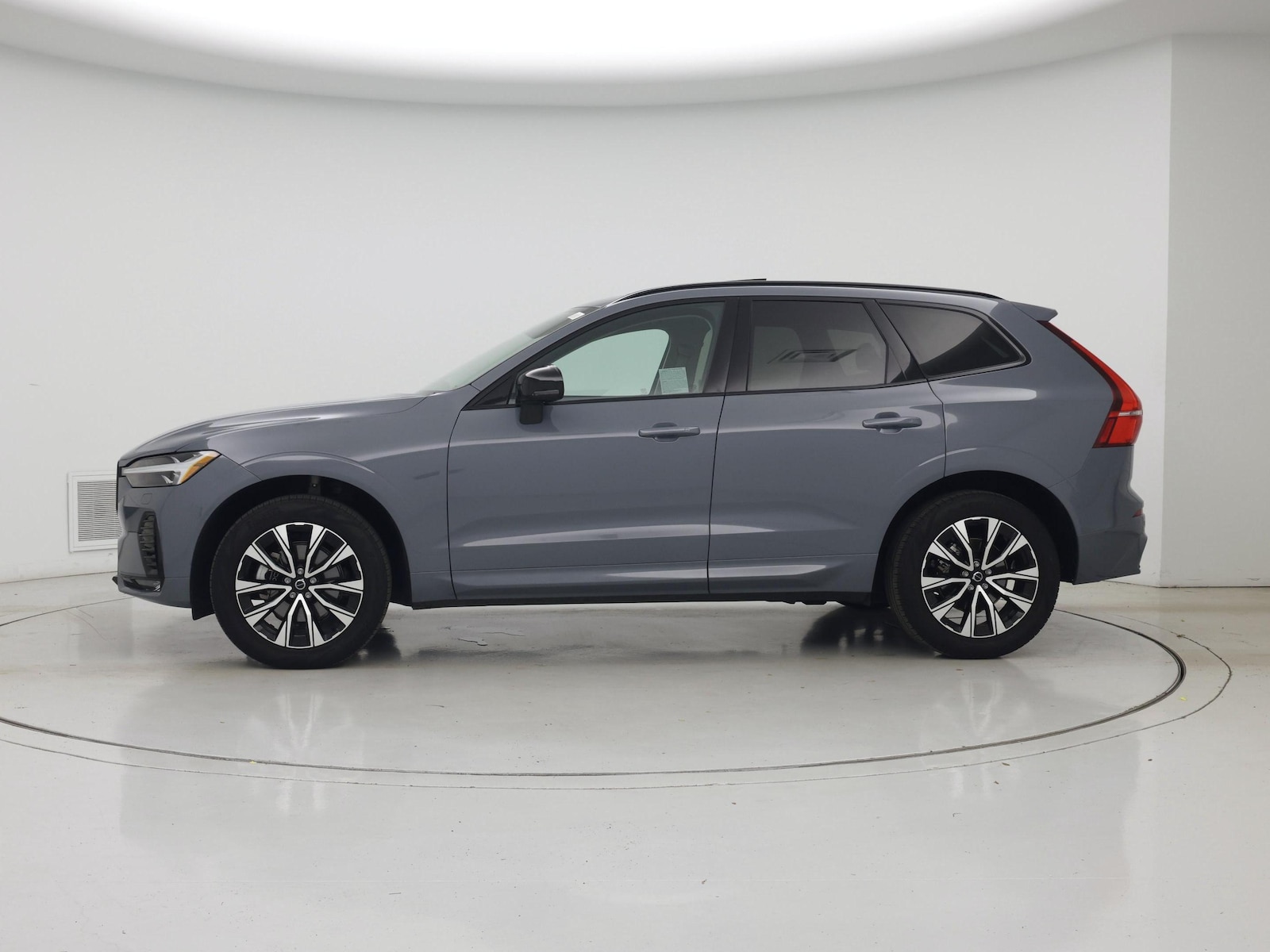 2024 Volvo XC60 Core - Photo 4
