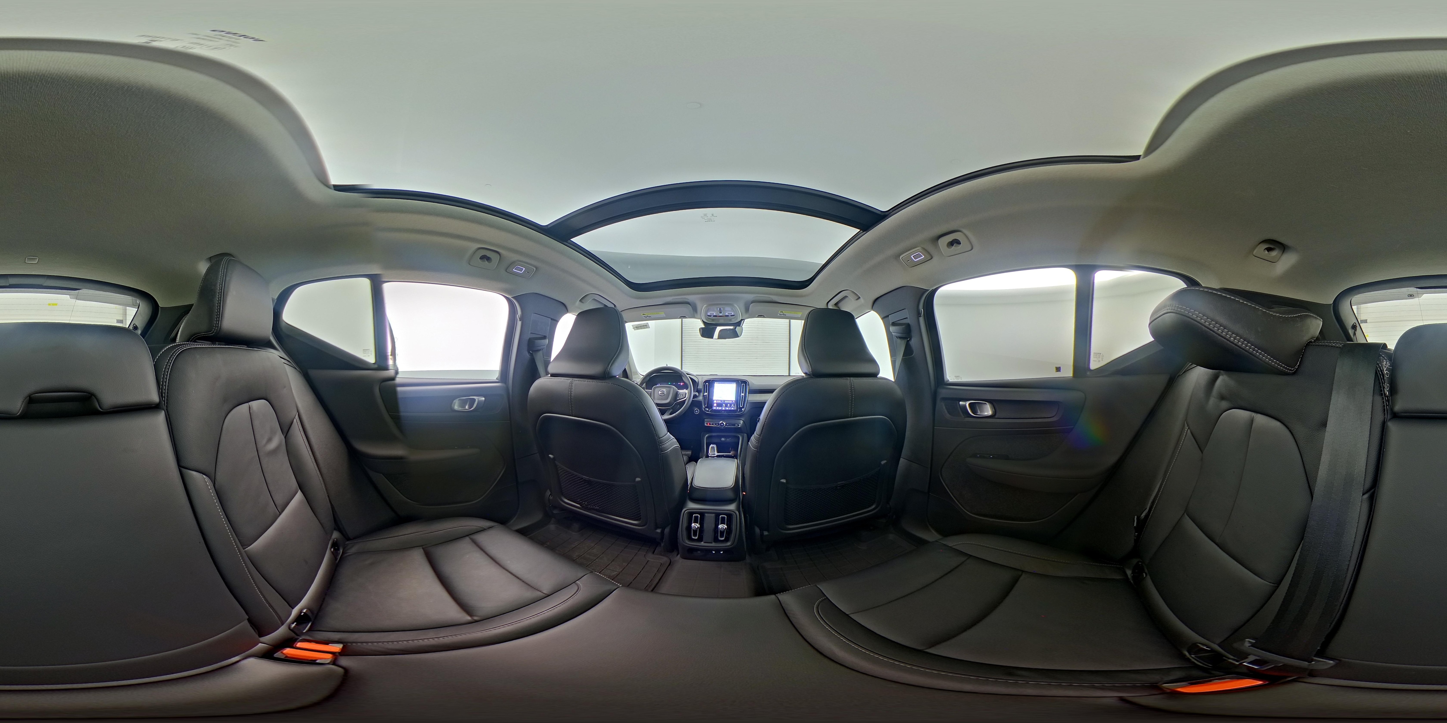 2023 Volvo XC40 Ultimate - Photo 28