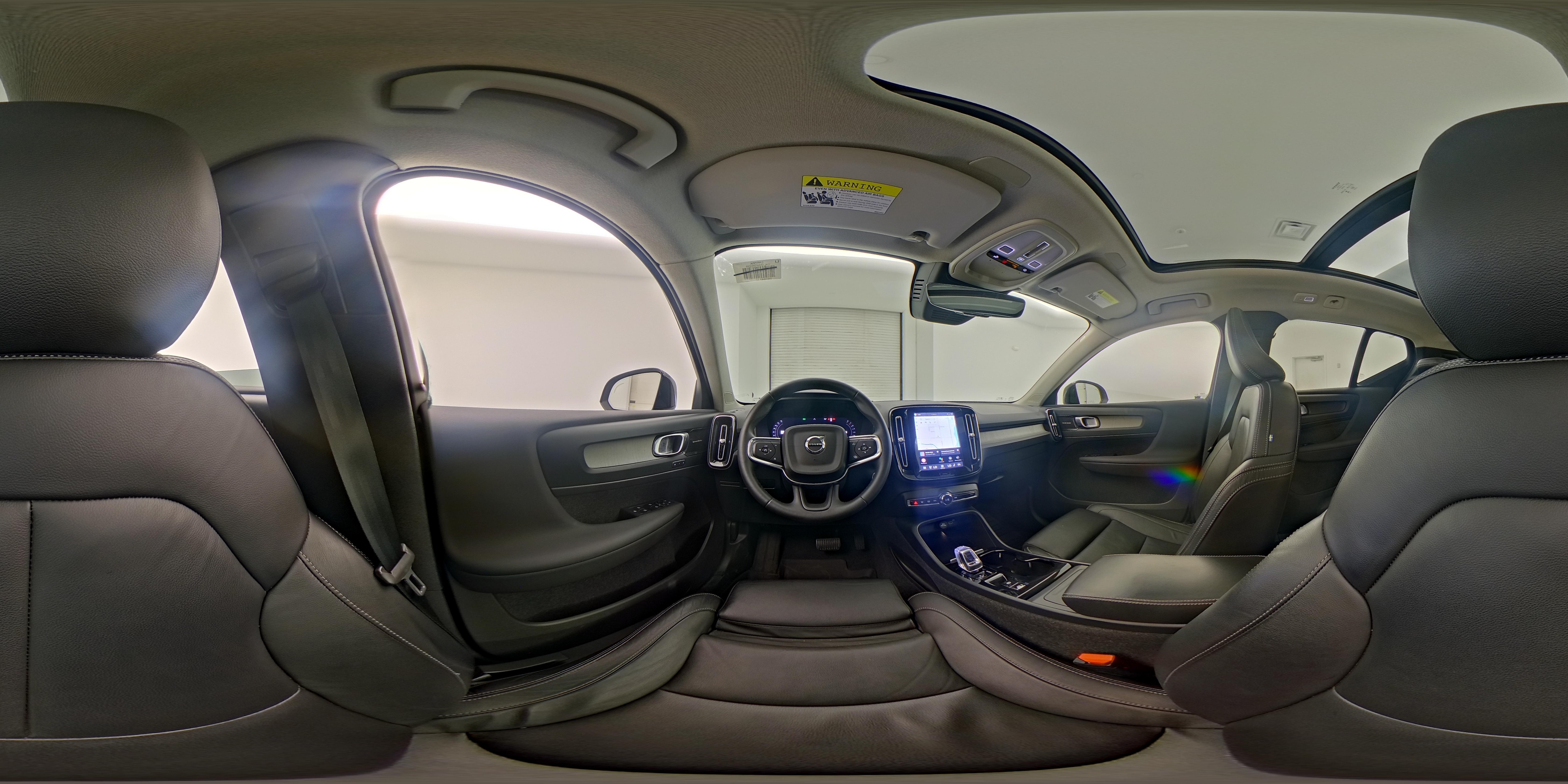 2023 Volvo XC40 Ultimate - Photo 29
