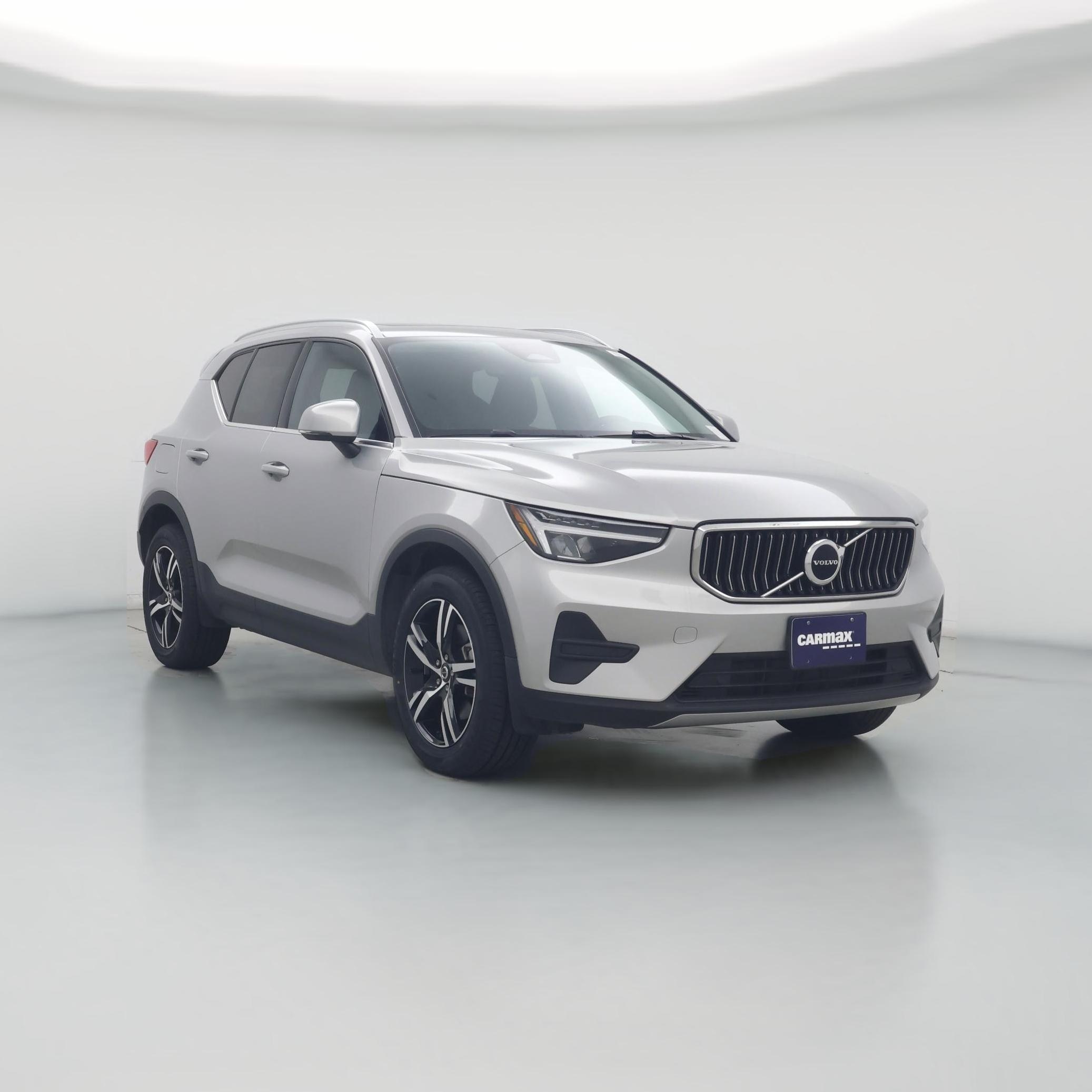 Thumbnail: 2024 Volvo XC40 - 1