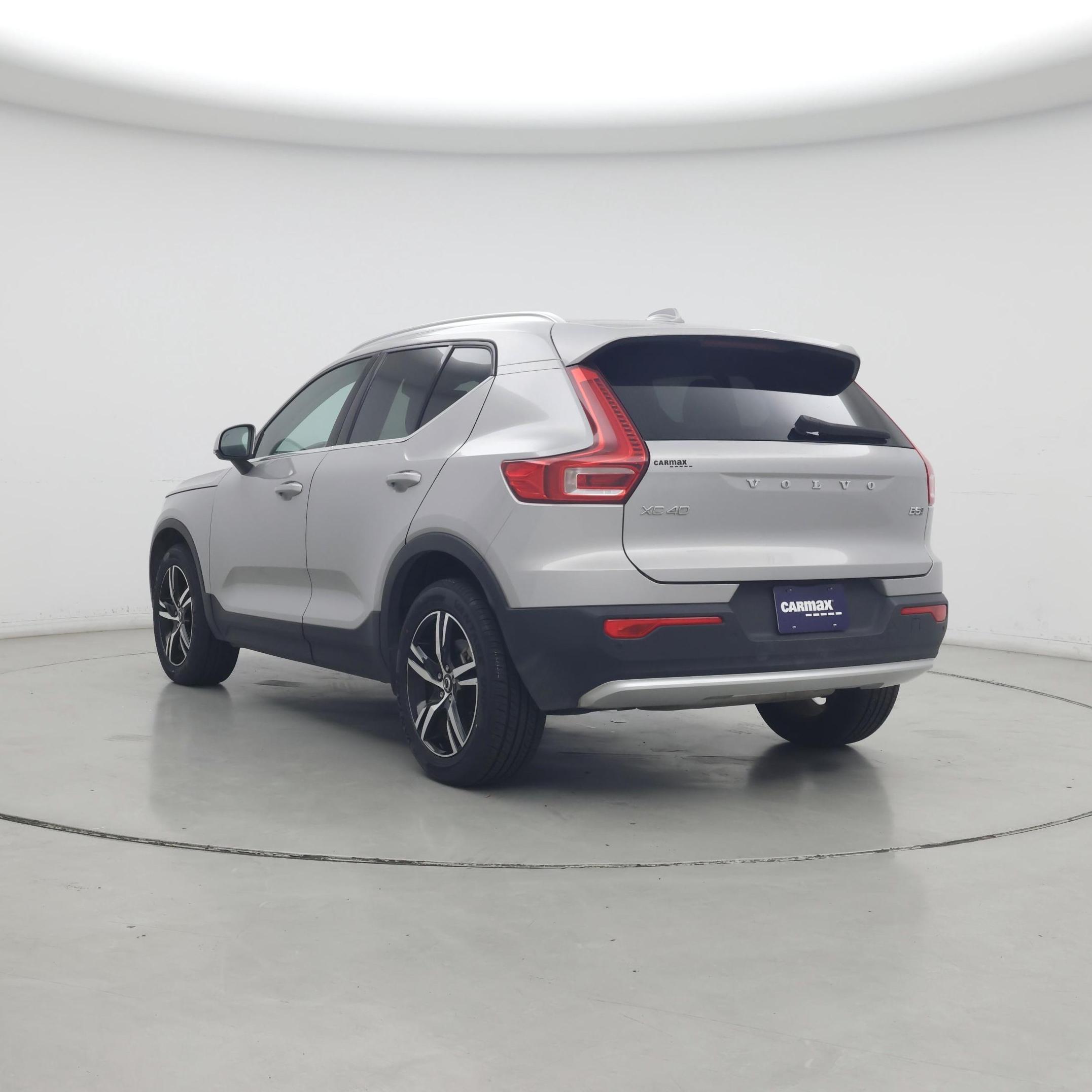 Thumbnail: 2024 Volvo XC40 - 2