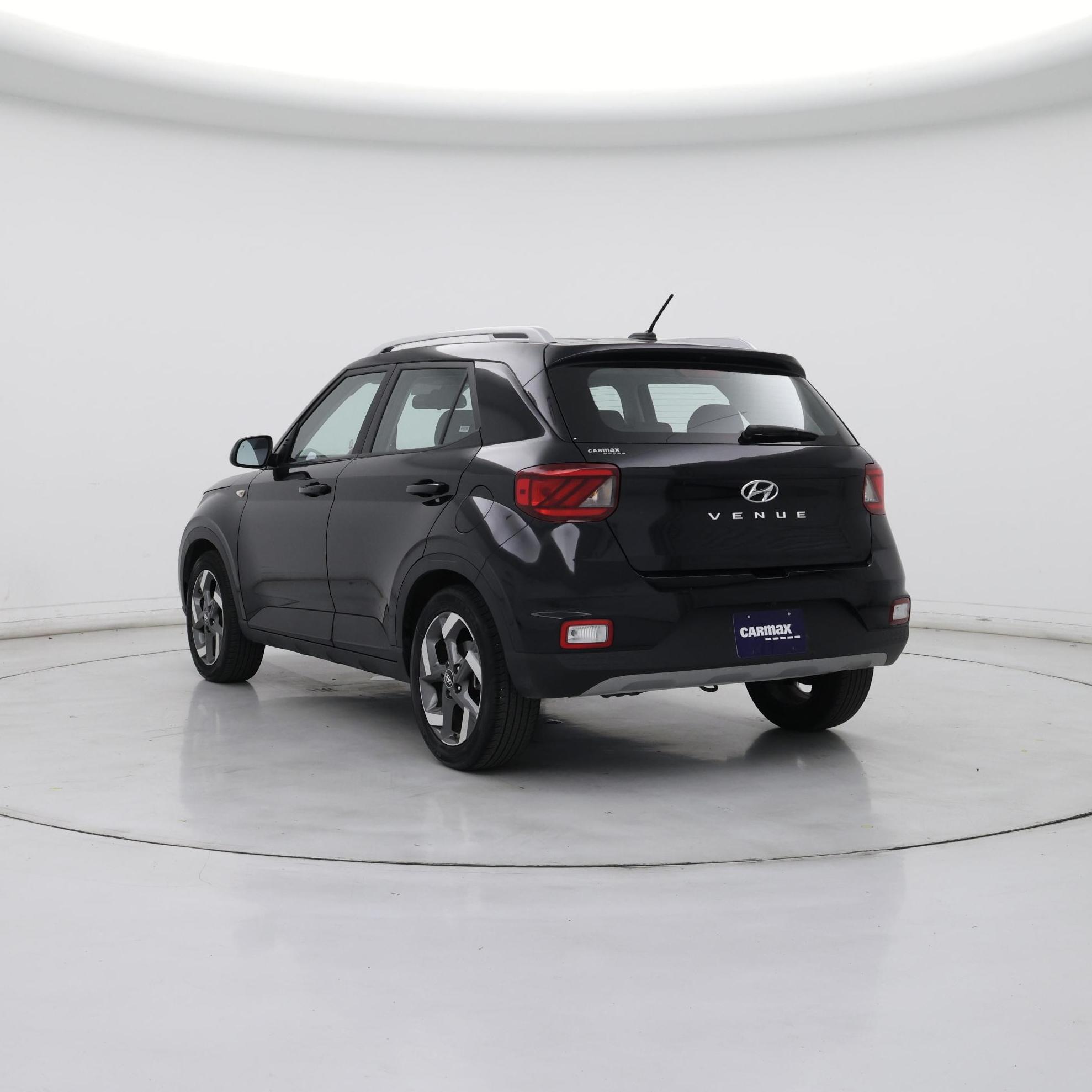 Thumbnail: 2025 Hyundai Venue - 2