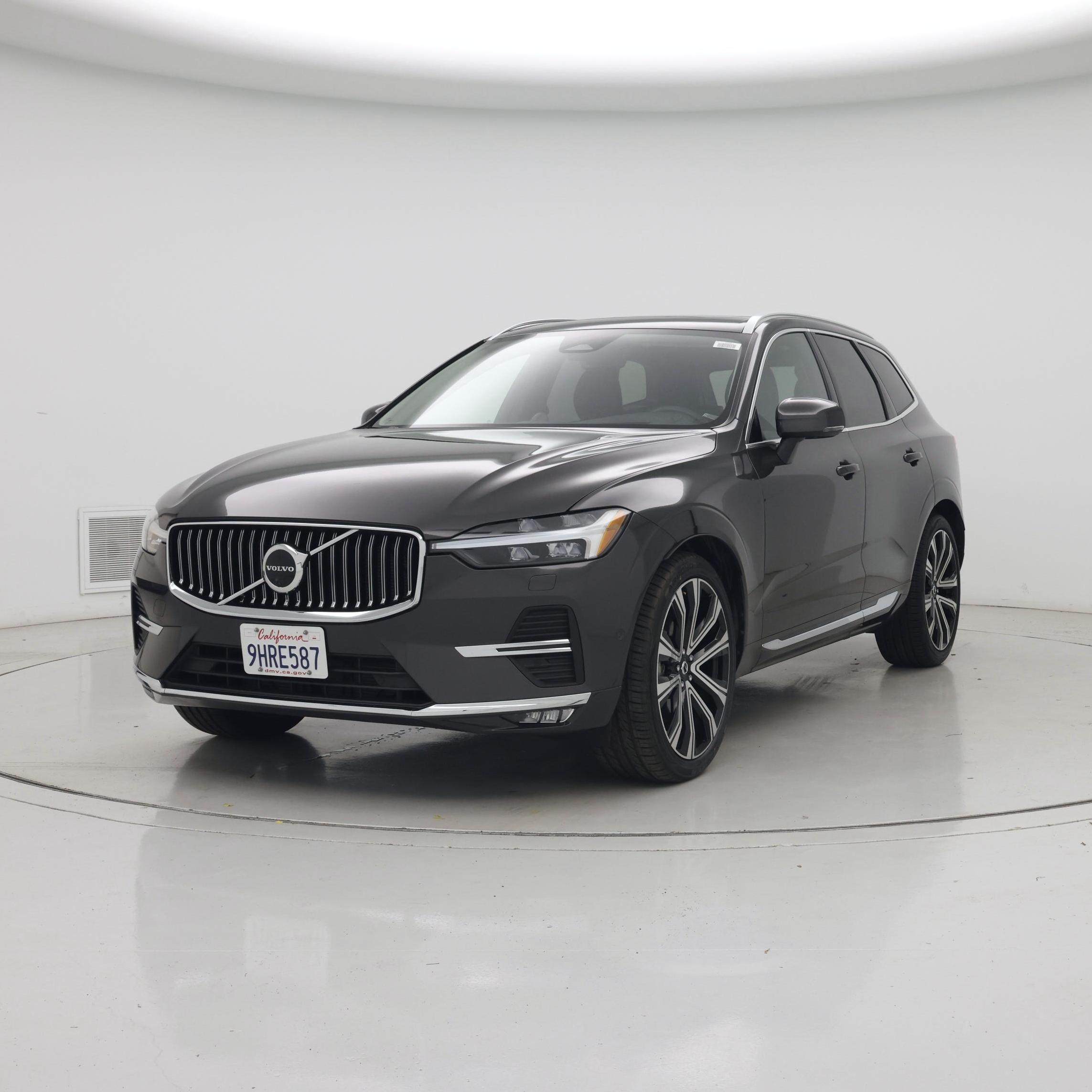 Thumbnail: 2023 Volvo XC60 - 4