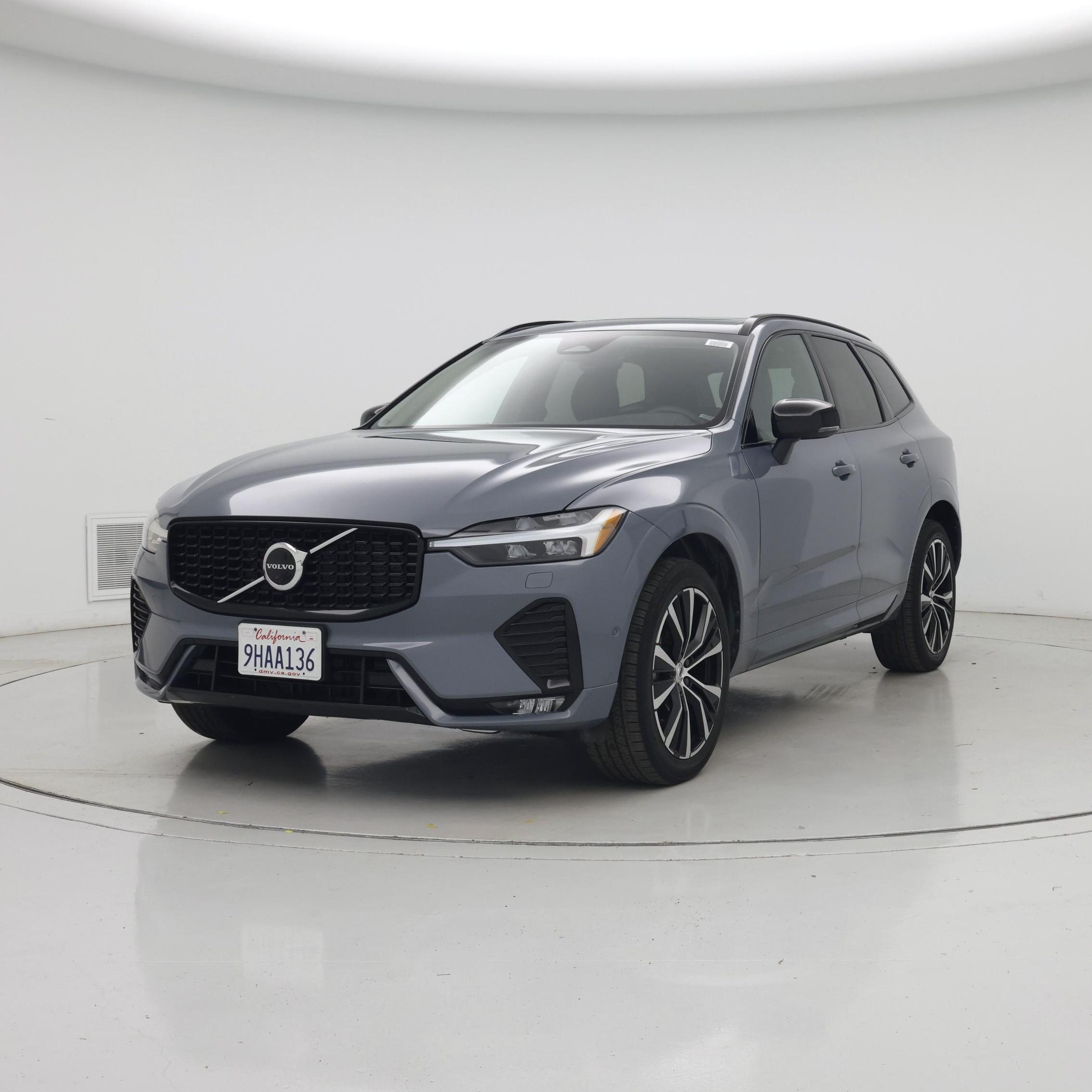 Thumbnail: 2023 Volvo XC60 - 4