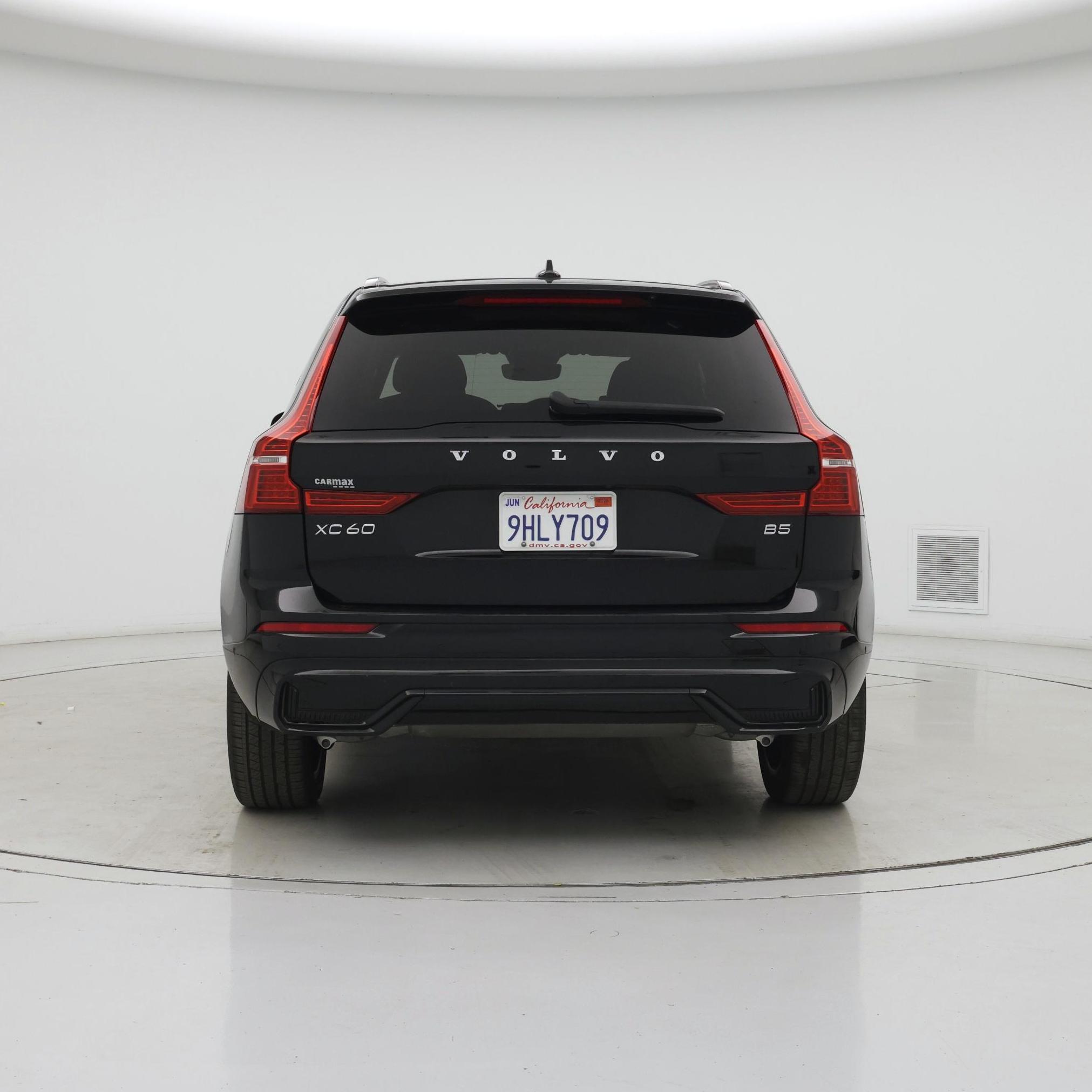 Thumbnail: 2023 Volvo XC60 - 6