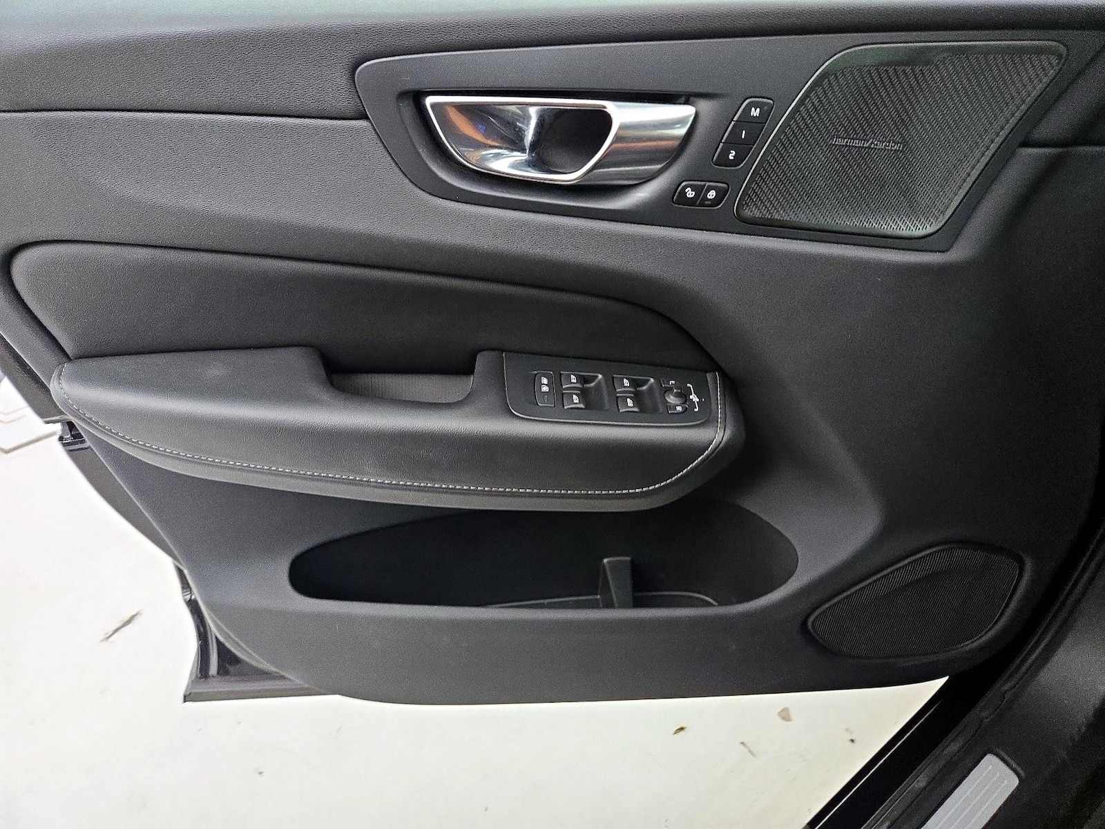 2023 Volvo XC60 Ultimate - Photo 13