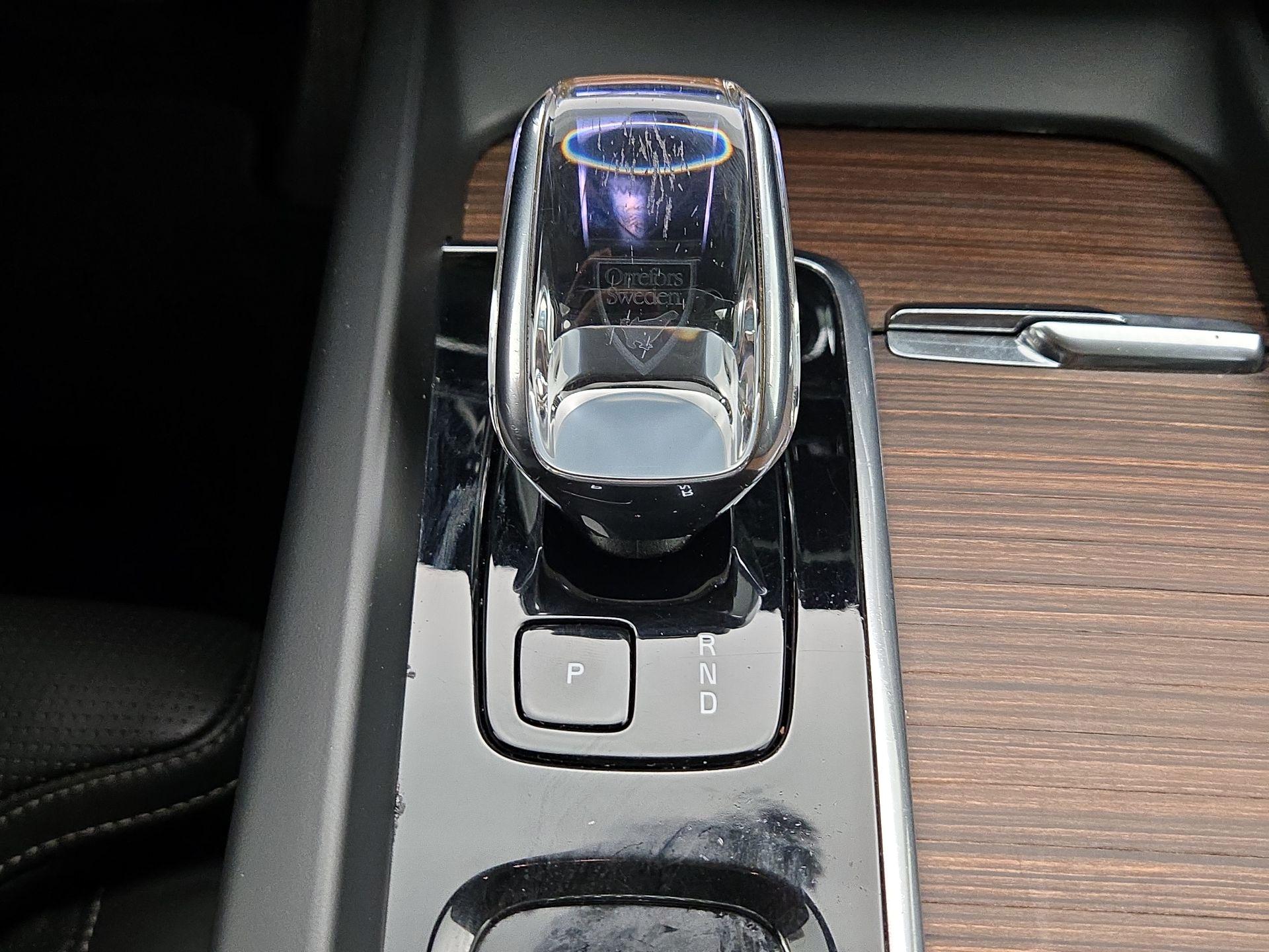 Thumbnail: 2023 Volvo XC60 - 18