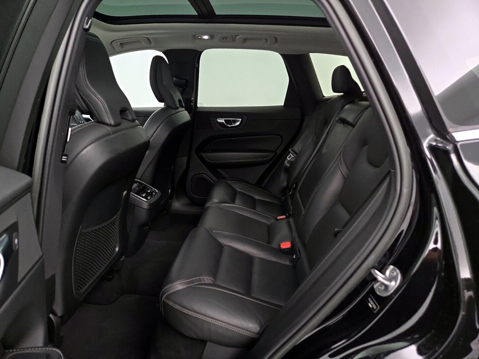2023 Volvo XC60 Ultimate - Photo 22