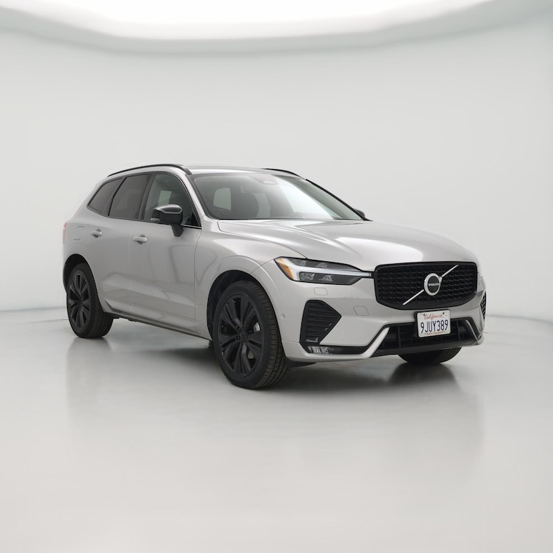2023 Volvo XC60 B5 Plus Dark Theme
